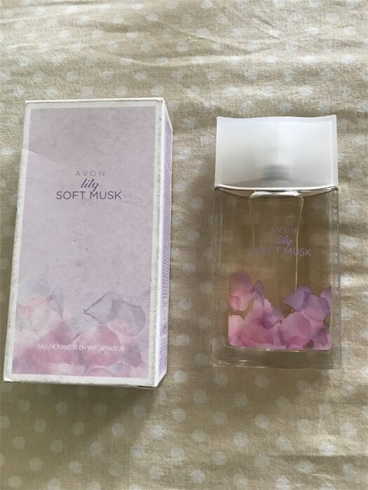 Avon Lily Soft Musk Kölni