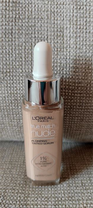 L'Oreal Paris True Match 1% Hyaluronic Nude Tinted Serum