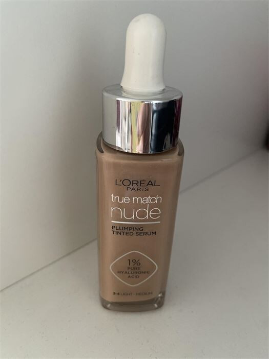 L'Oreal Paris True Match 1% Hyaluronic Nude Tinted Serum