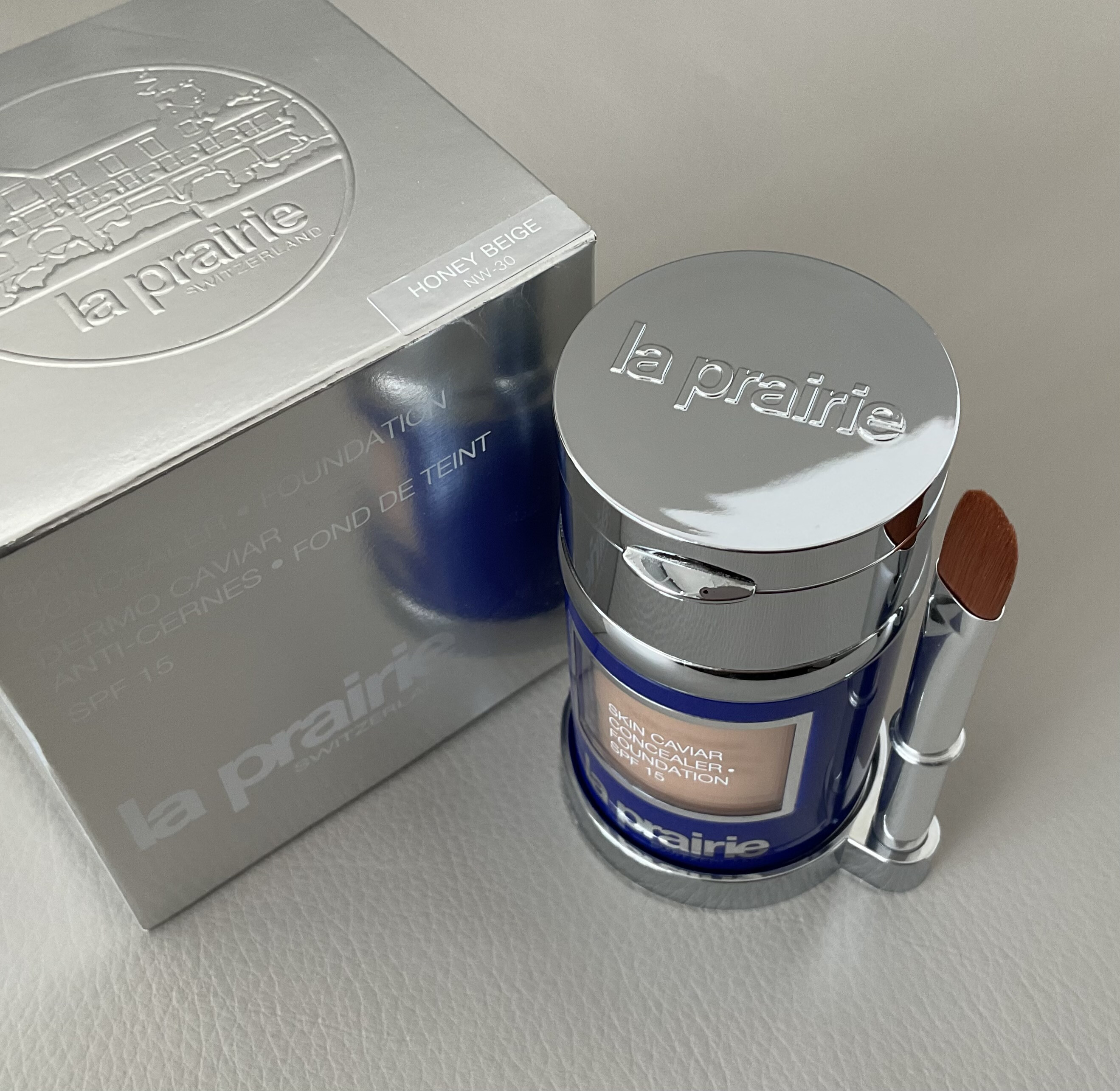 La Prairie Skin Caviar Concealer Foundation SPF15