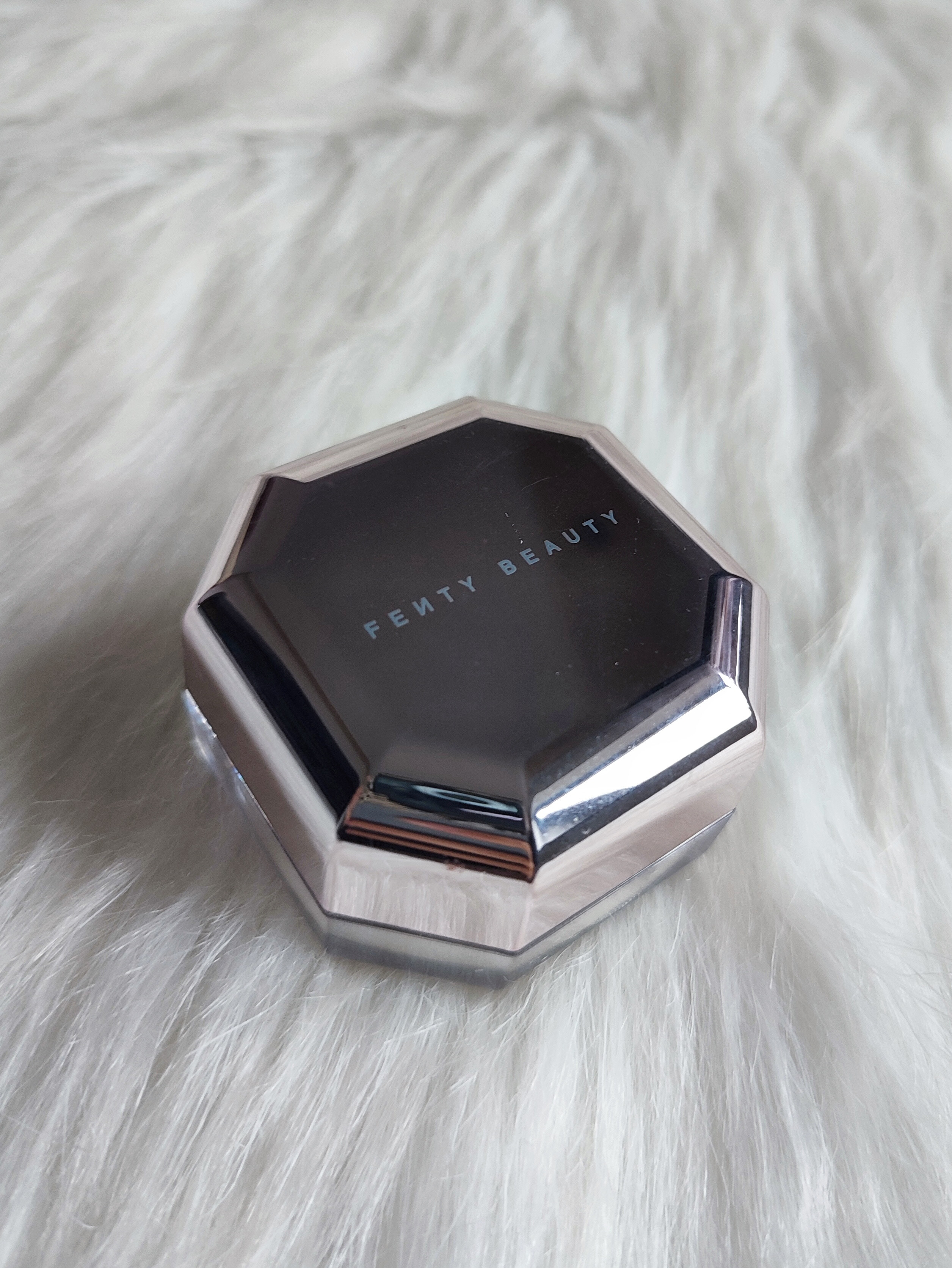 |7500ft| Fenty Beauty Pro Filt'r Instant Retouch Setting Powder