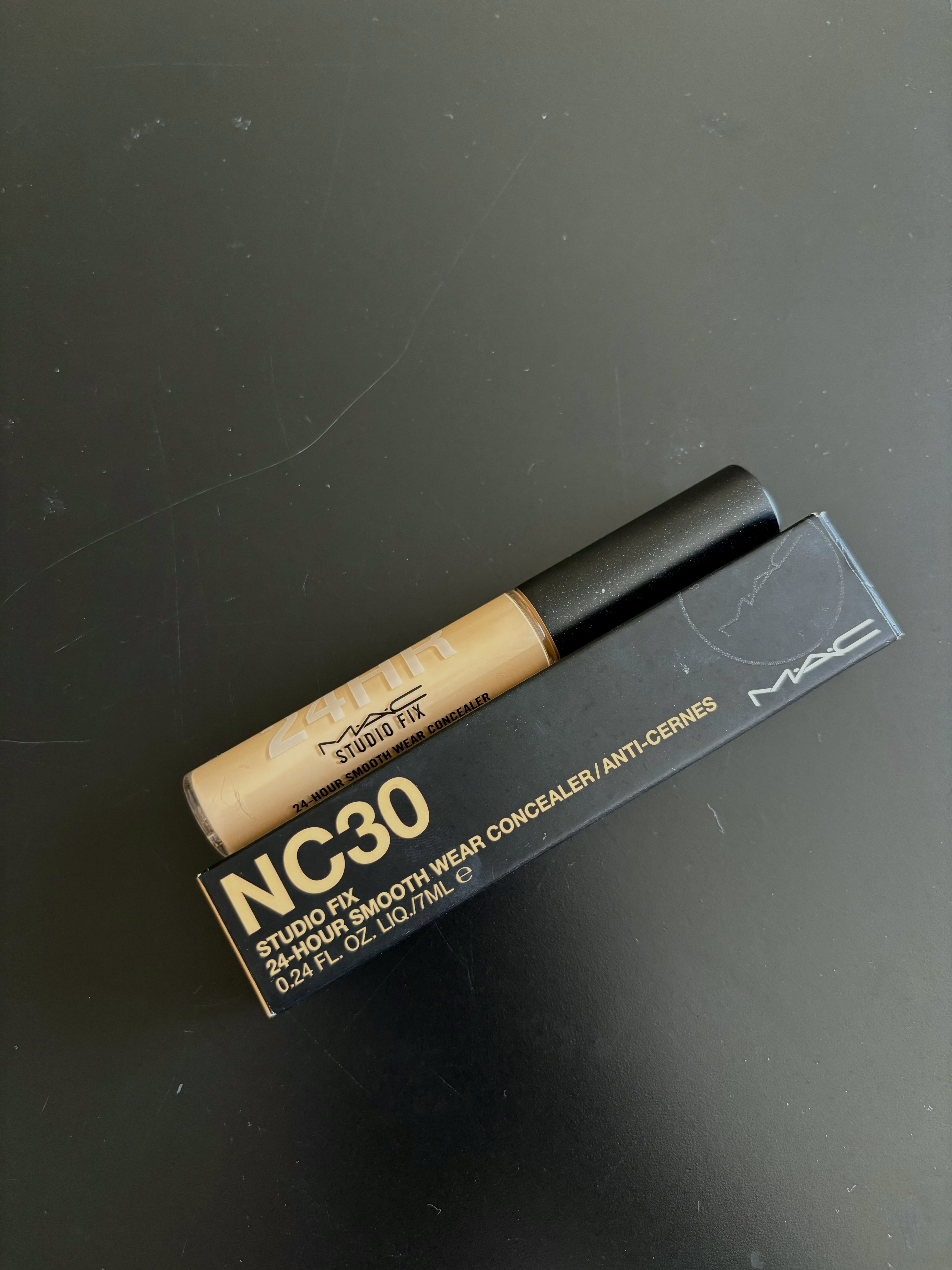 MAC Studio Fix 24-Hour NC30 concealer