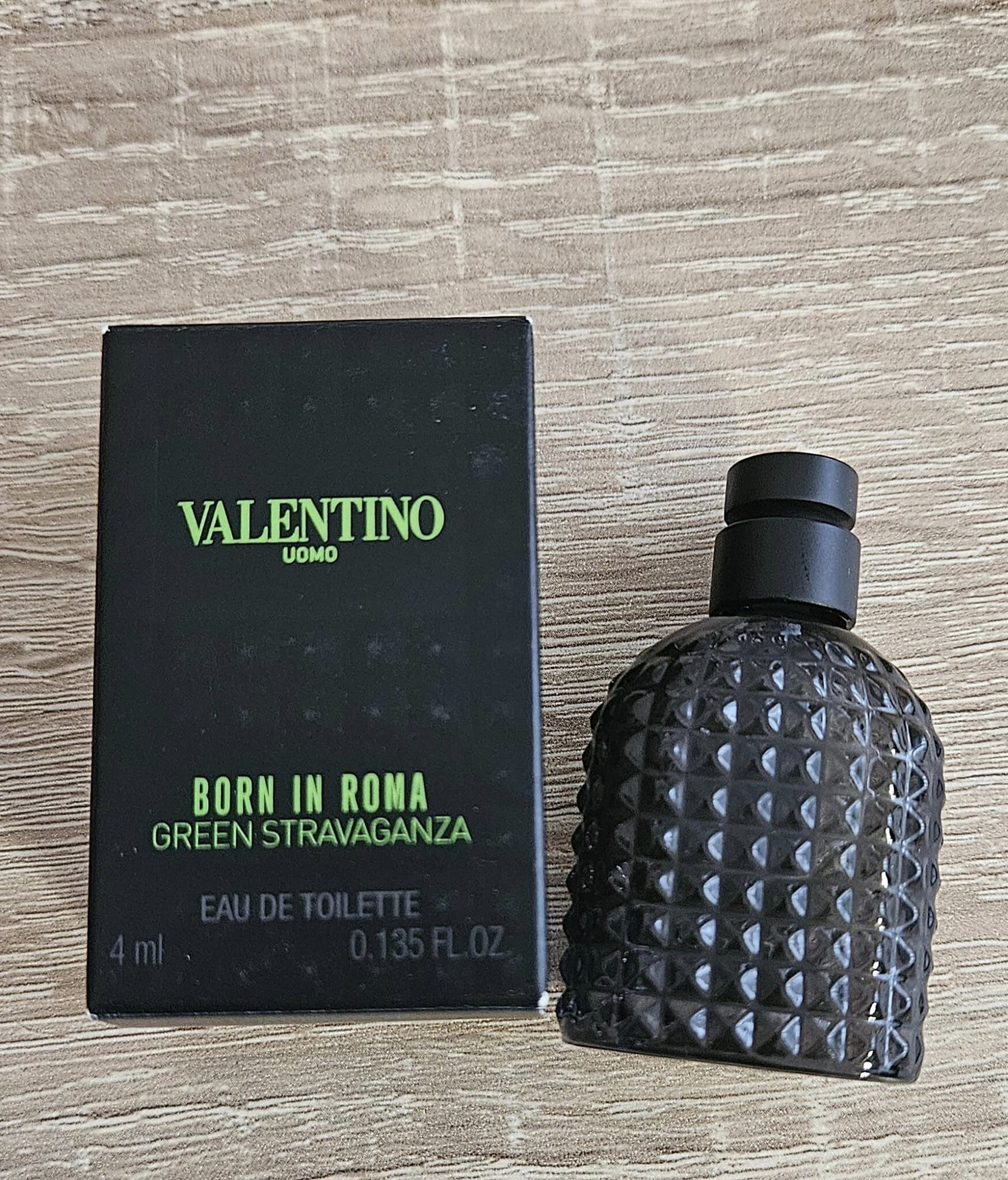 VALENTINO Born in Roma Green Stravaganza