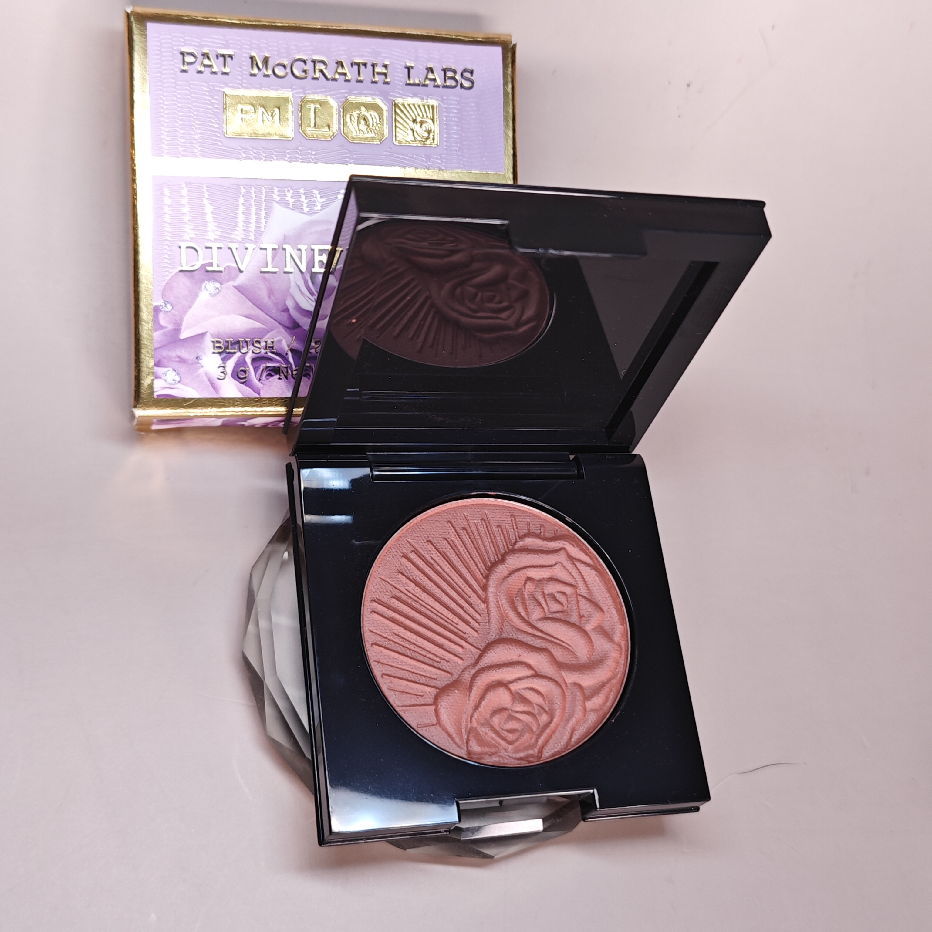 Foglalva - 4000 Ft - Pat Mcgrath Labs Skin Fetish: Divine Blush -paradise venus mini