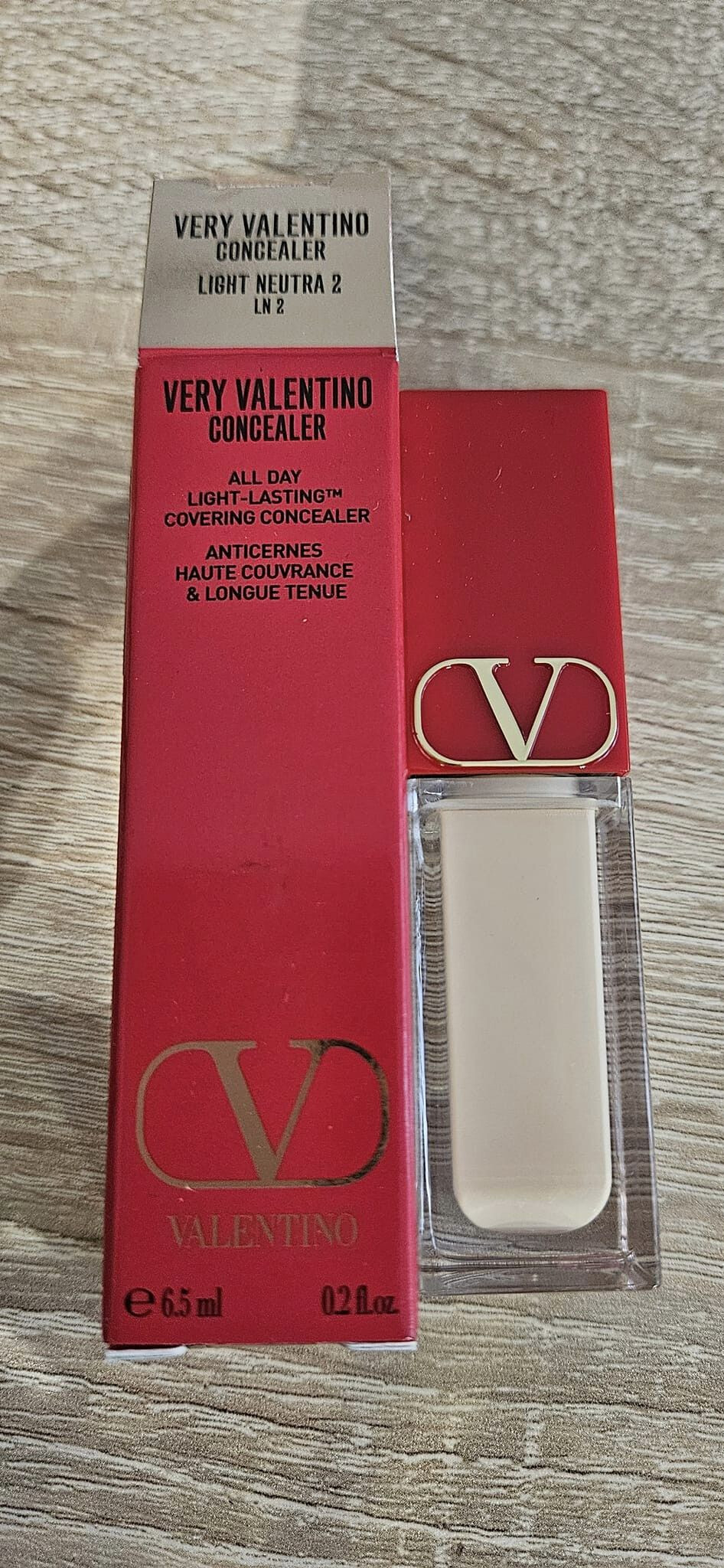 Very Valentino Concealer