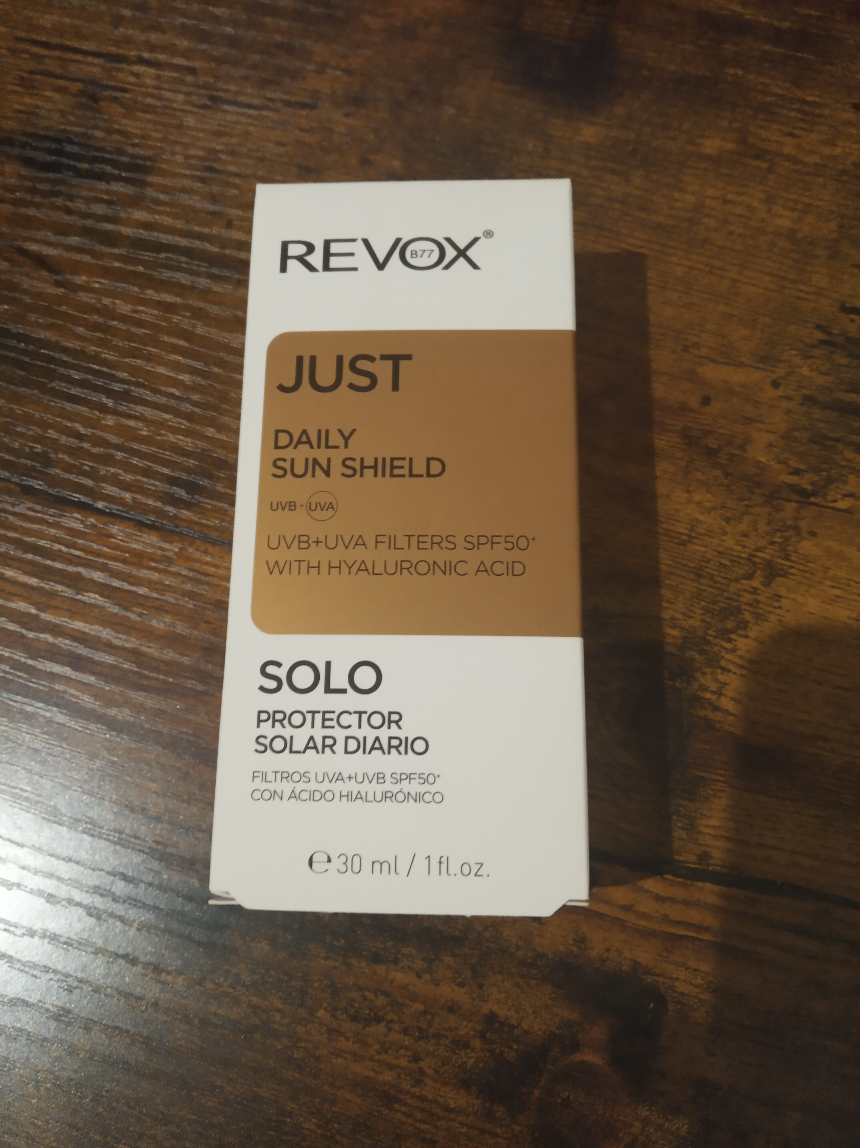 REVOX Just Daily Sun Shield UVB+UVA fényvédő SPF50 + HA