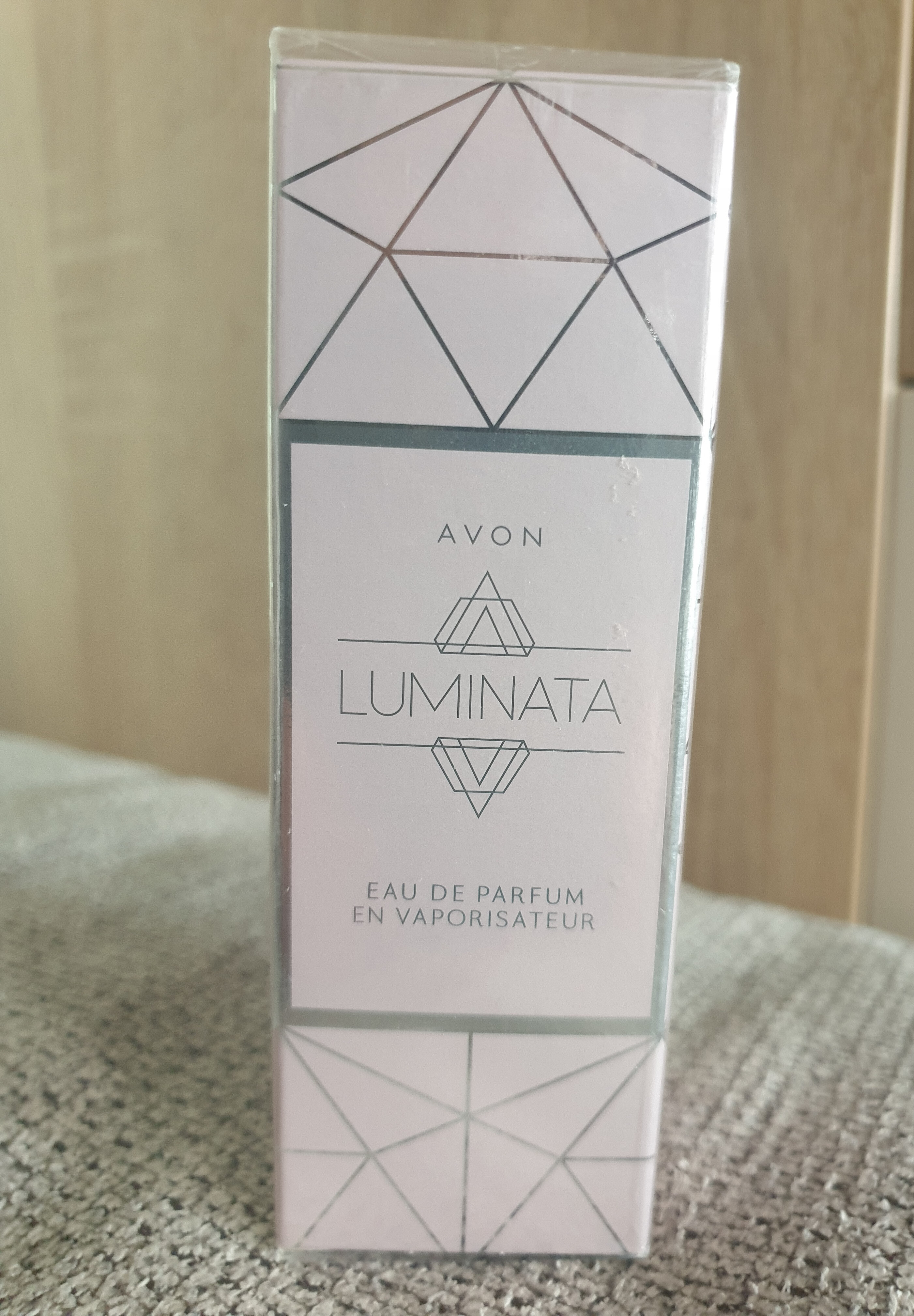 Avon Luminata EDP