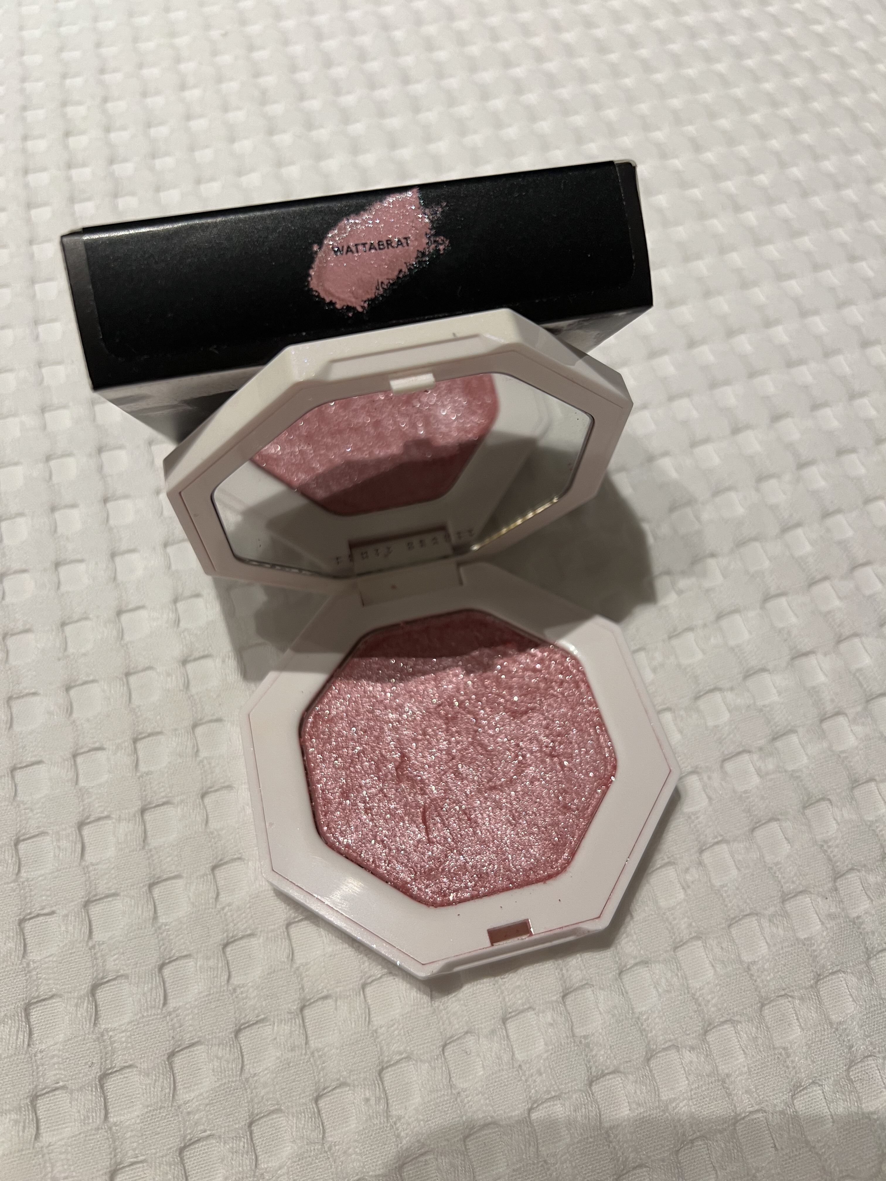 Fenty Beauty Killawatt Freestyle Highlighter: Wattabrat