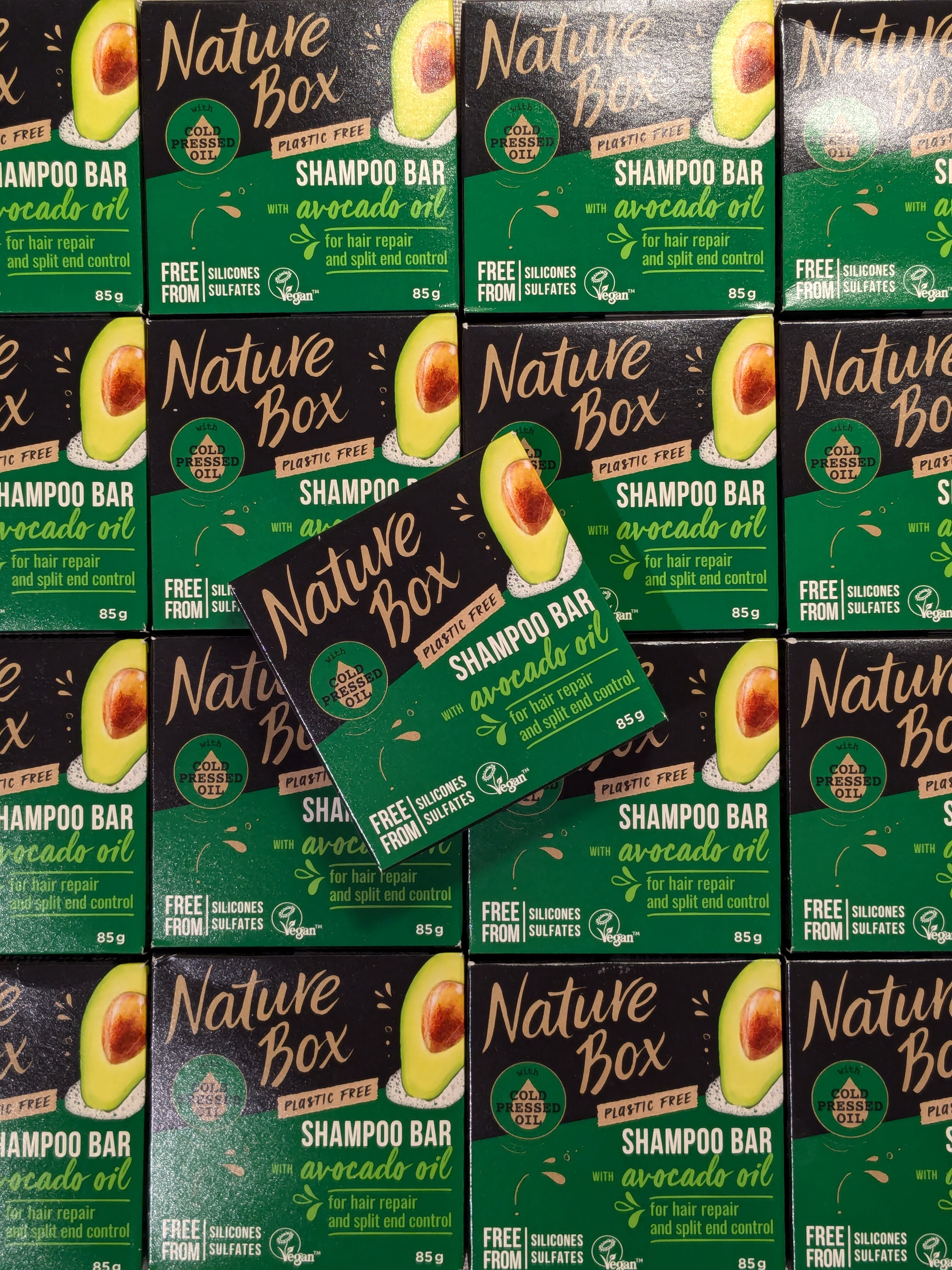 Nature Box avokádóolajos szilárd sampon