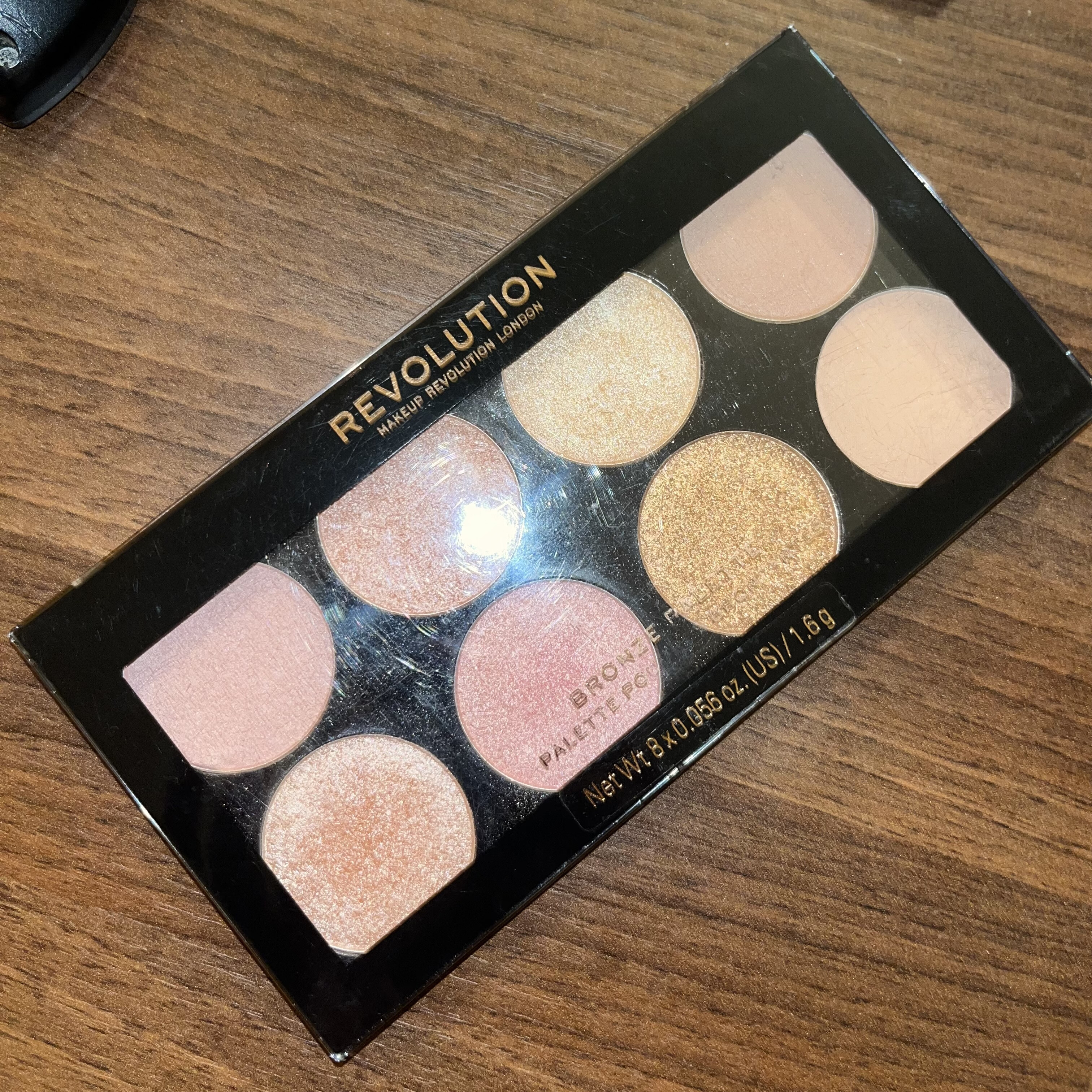 Makeup Revolution Pirosító és Bronzosító Paletta - Golden Sugar 2 Rose Gold