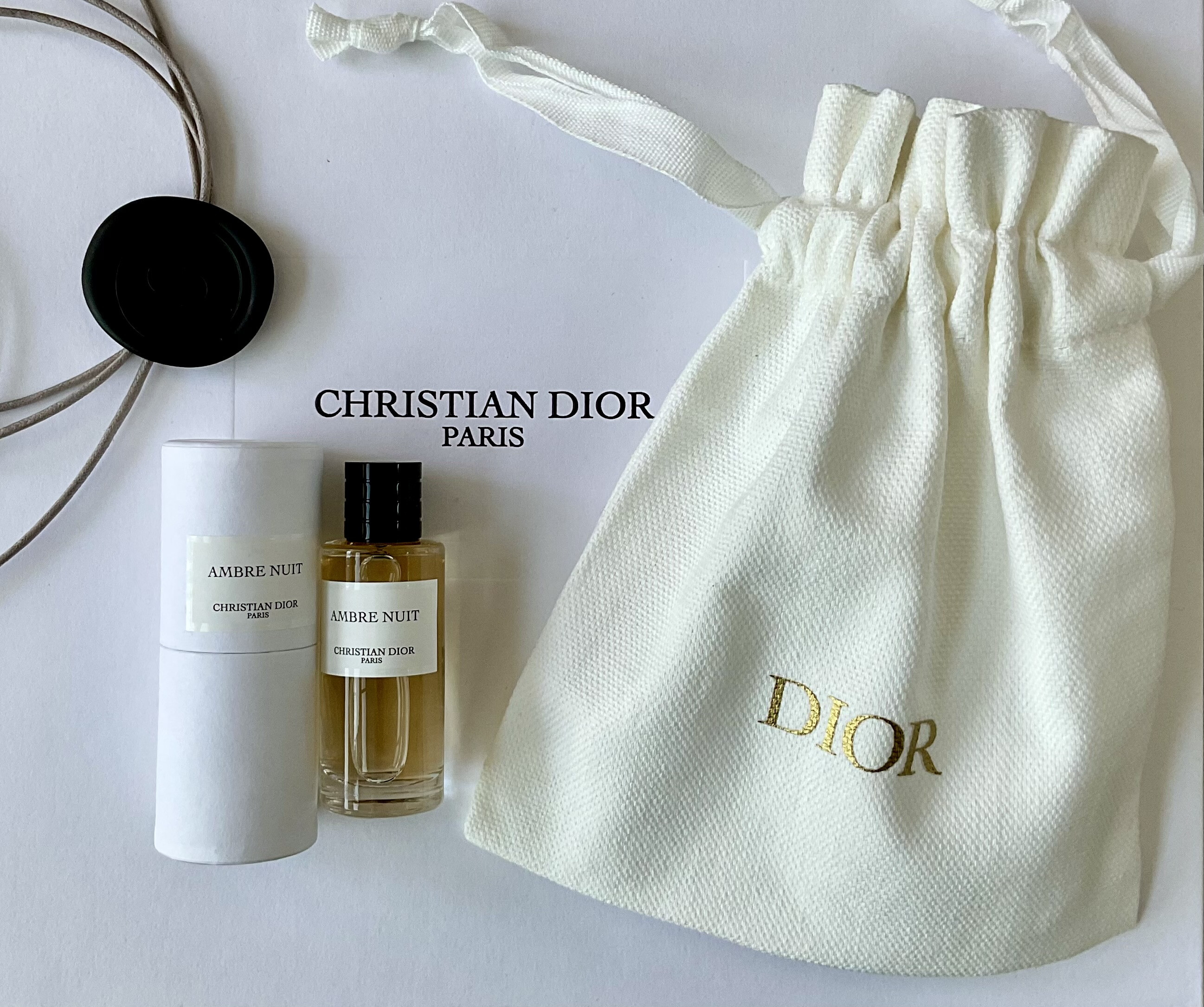 Dior La Collection Privée Ambre Nuit ajándék Dior szütyővel