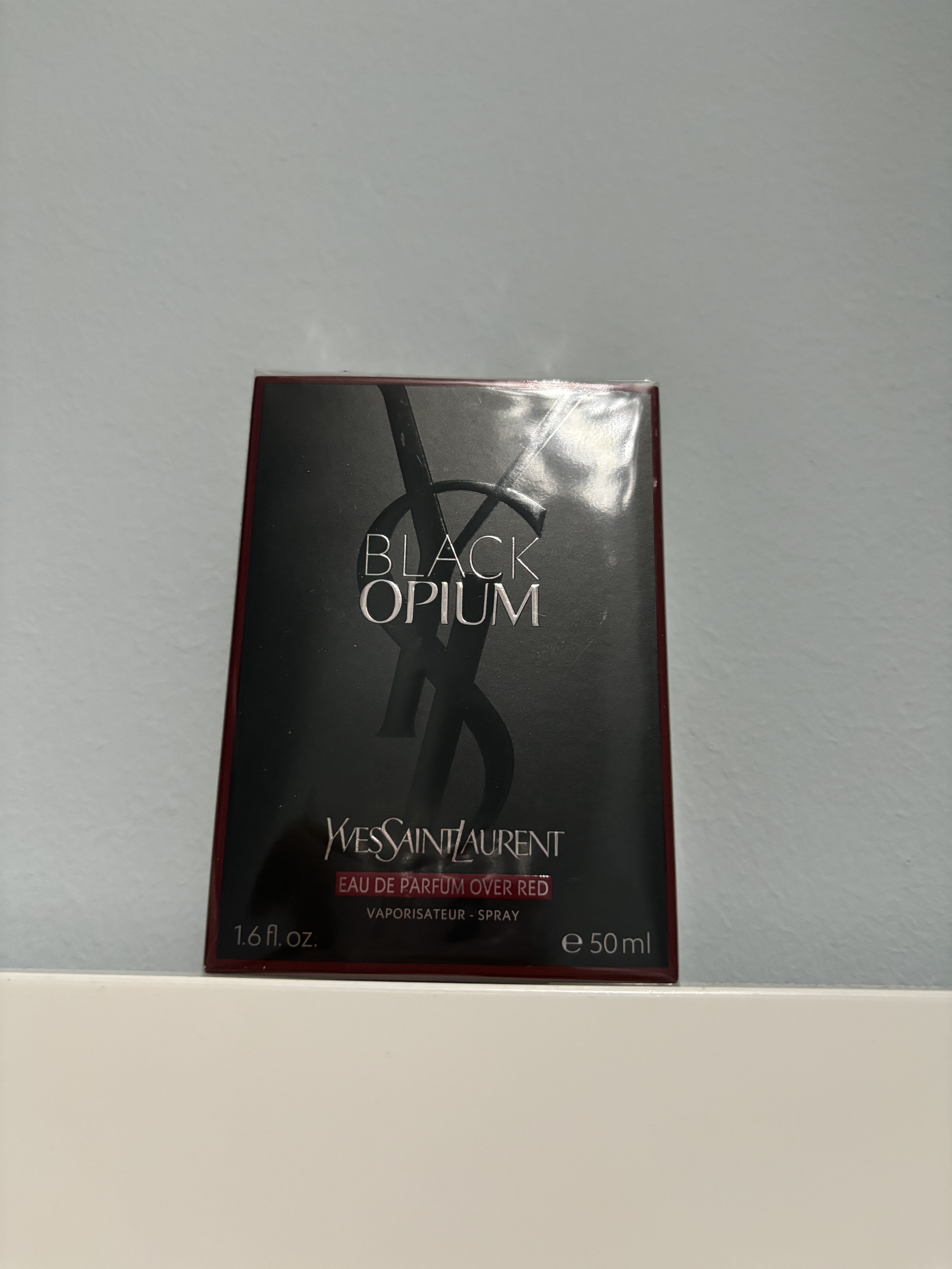 Yves Saint Laurent Black Opium edp Over red 50 ml