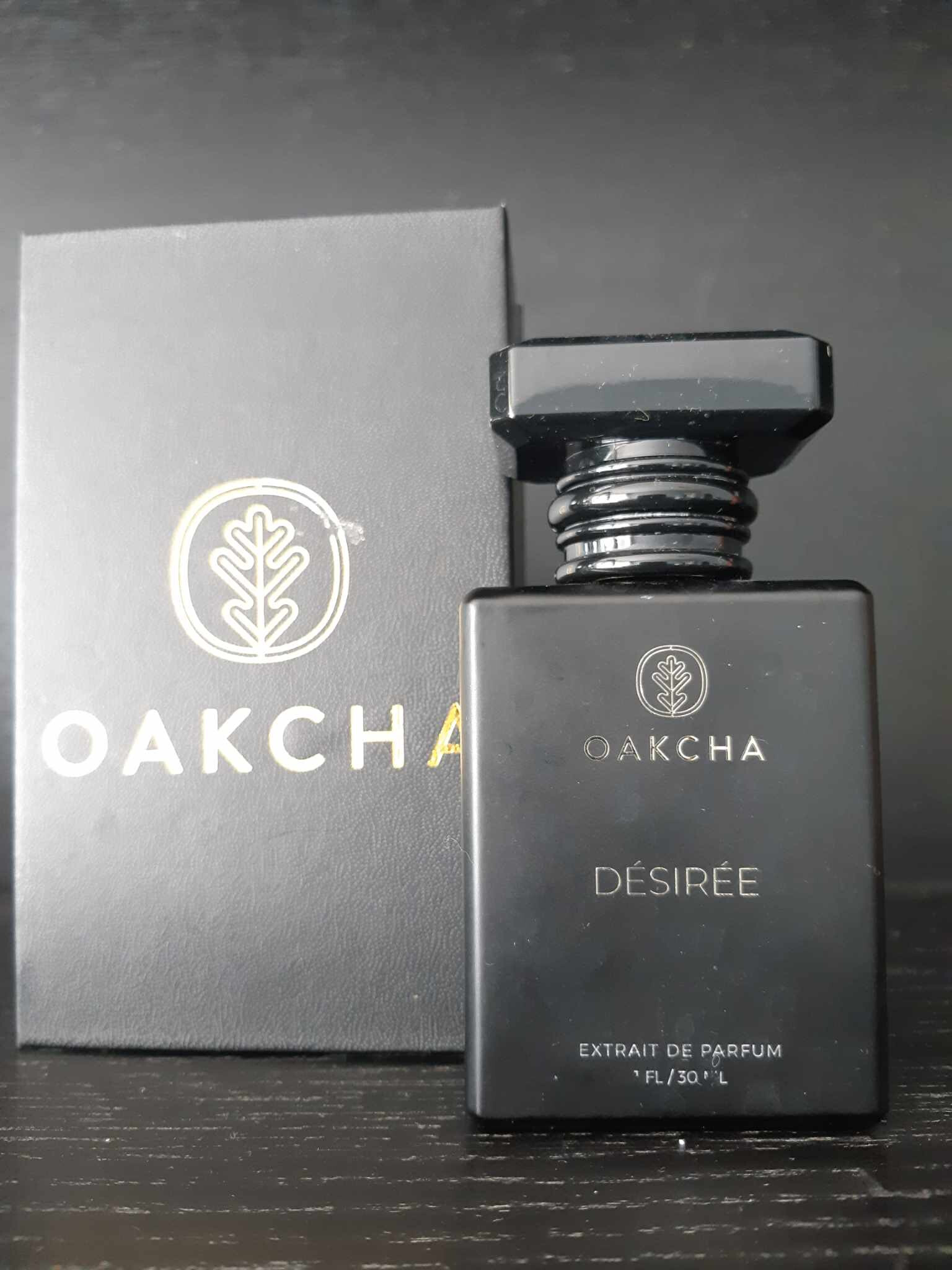 Kiadó Oakcha Desirée