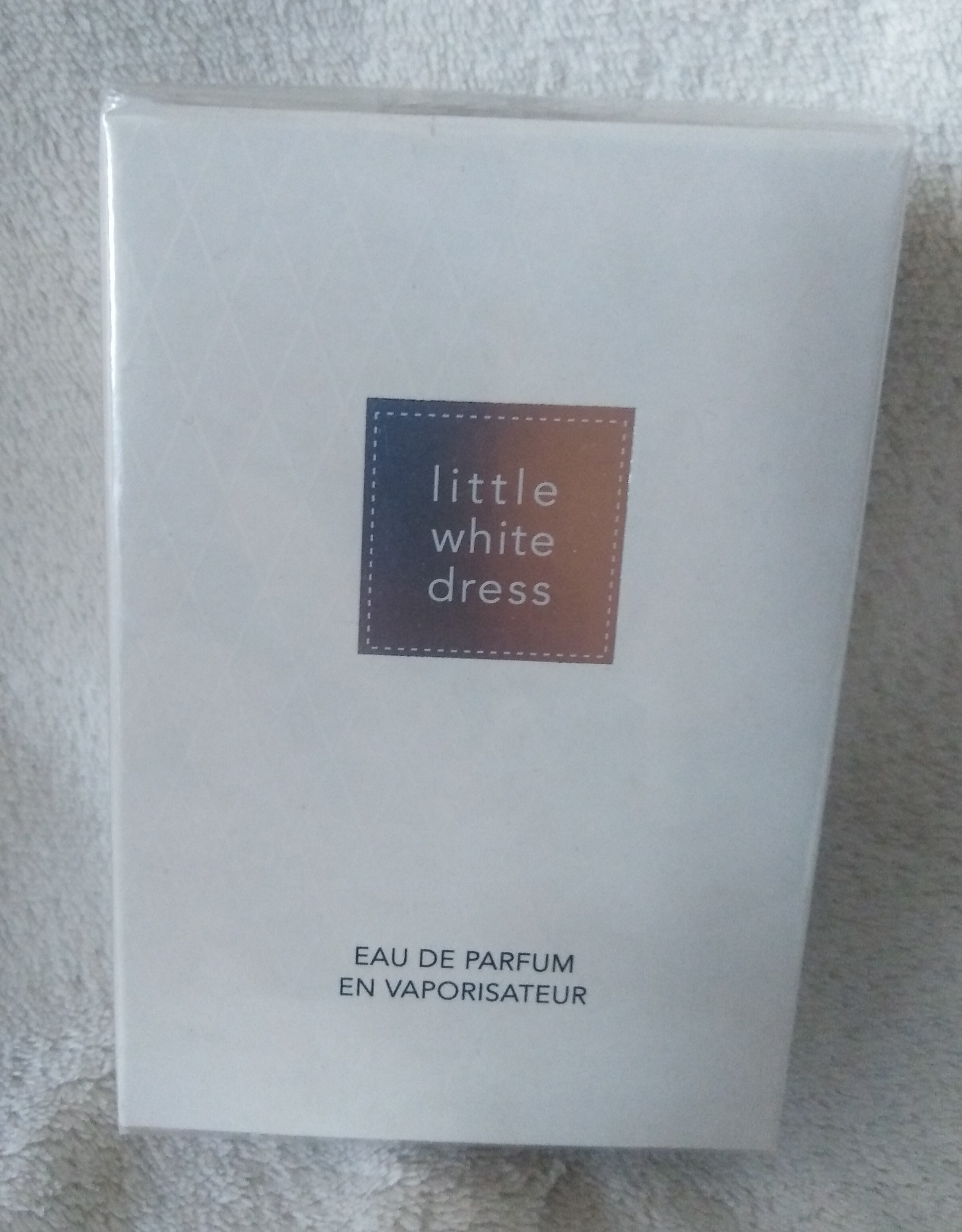 Ritka! Avon Little White Dress parfüm eladó