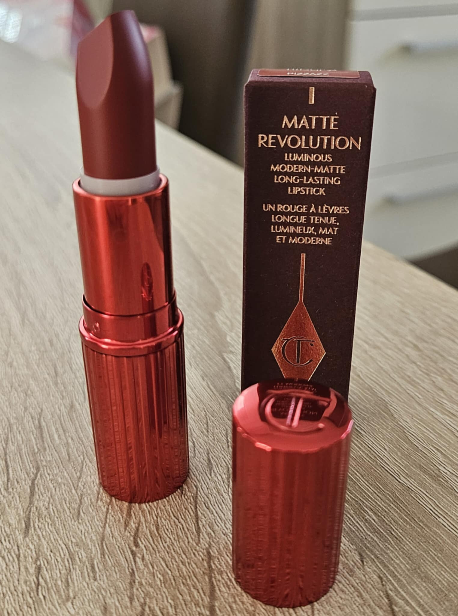 Charlotte Tilbury Matte Revolution Lipstick - PIZZAZZ