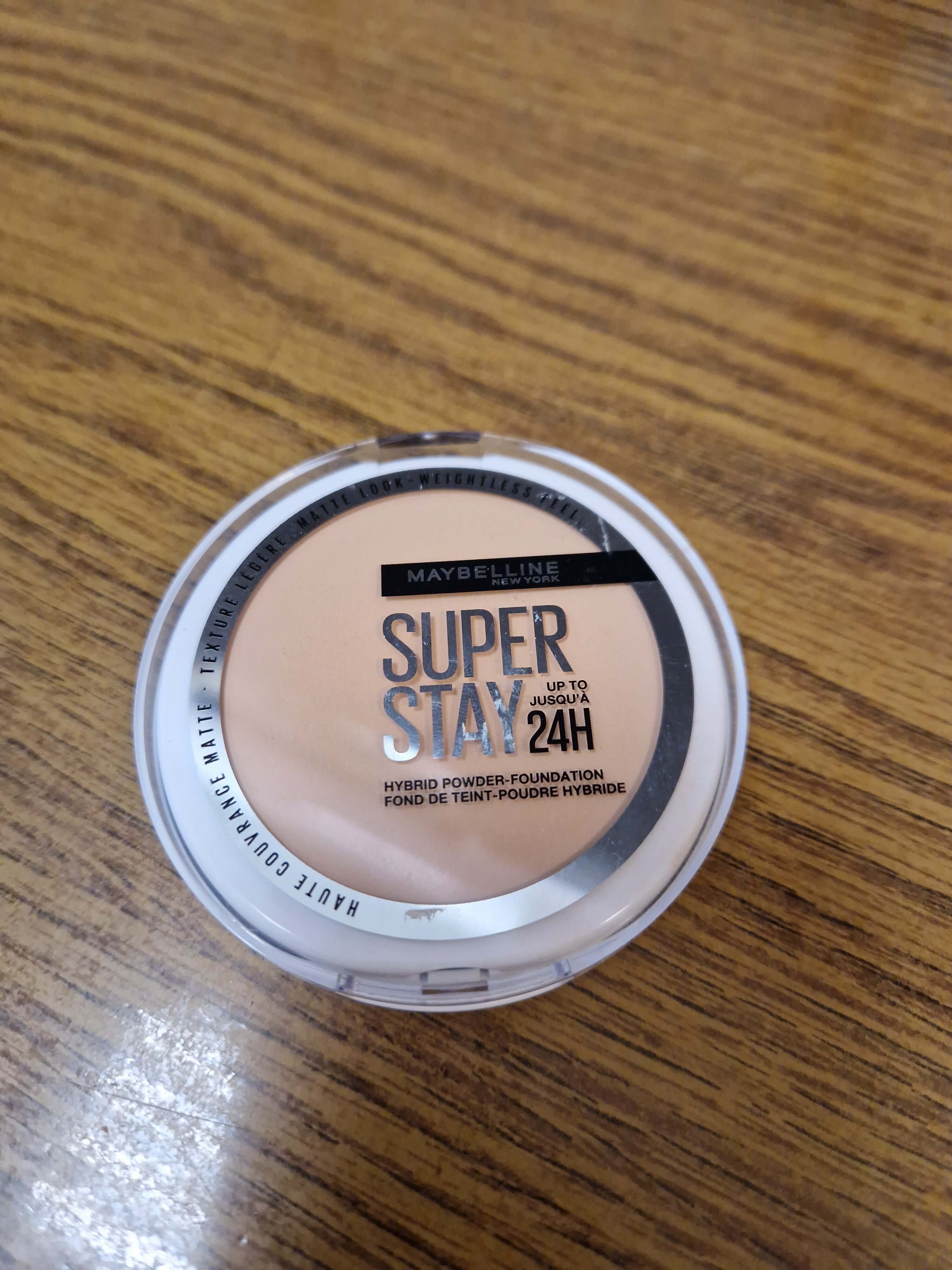 Maybelline superstay