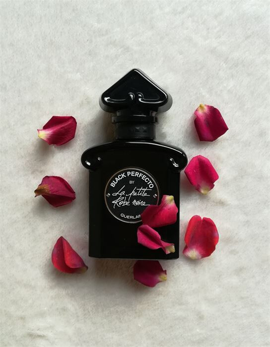 Fújósok🧪Guerlain La Petite Robe Noire Black Perfecto