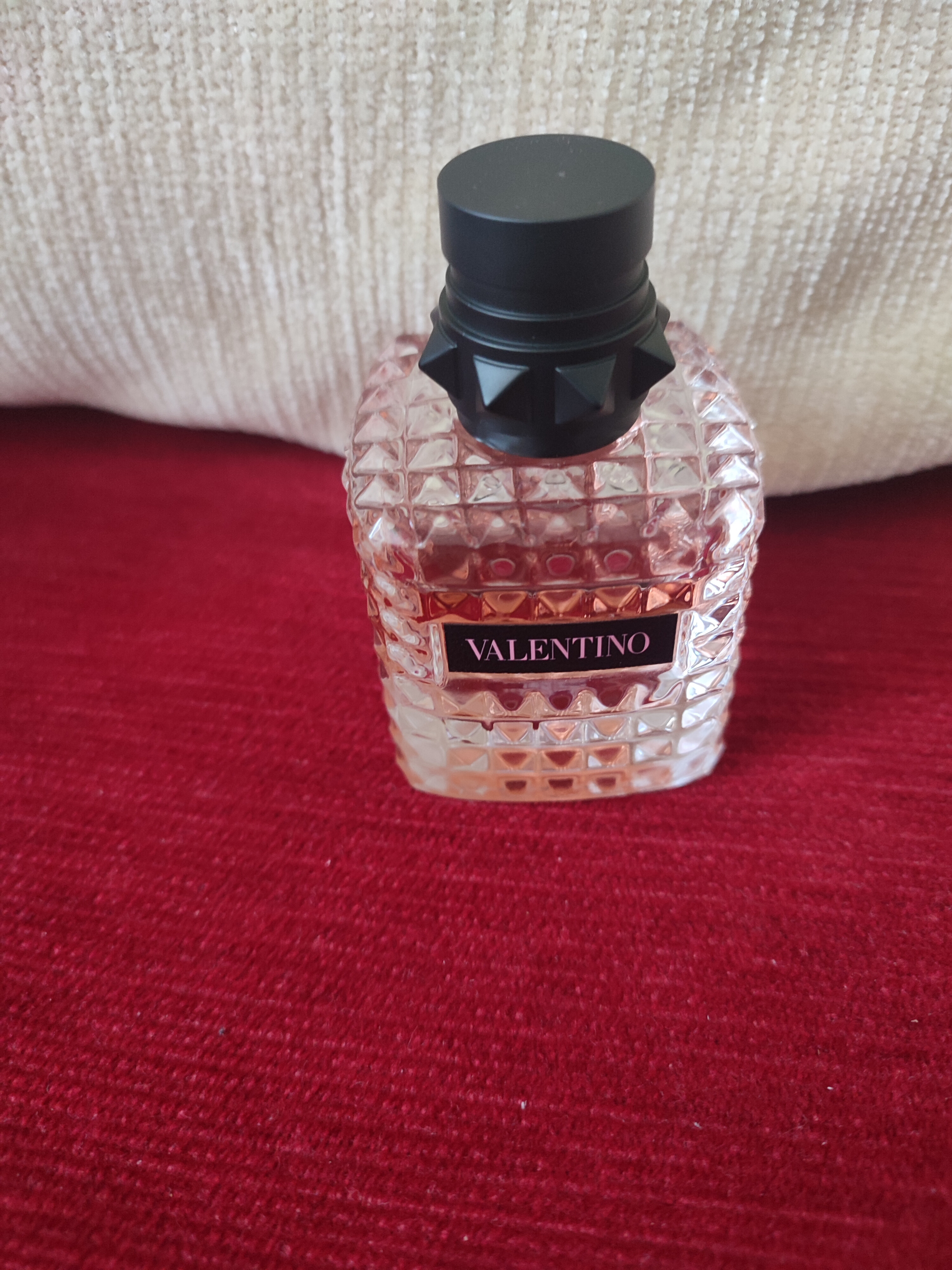 Valentino Donna Born In Roma 30 ml minimális hiánnyal