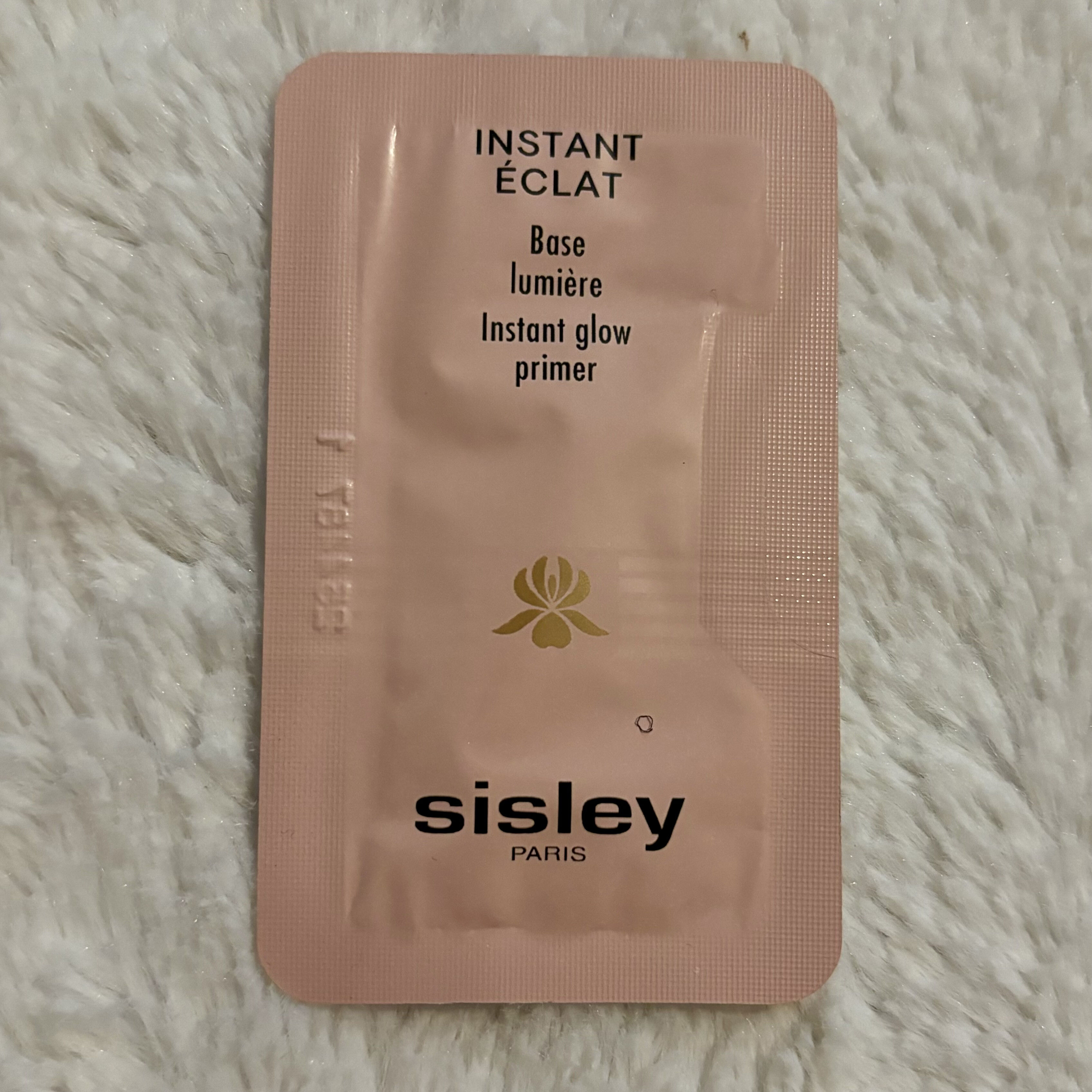 Sisley primer minta