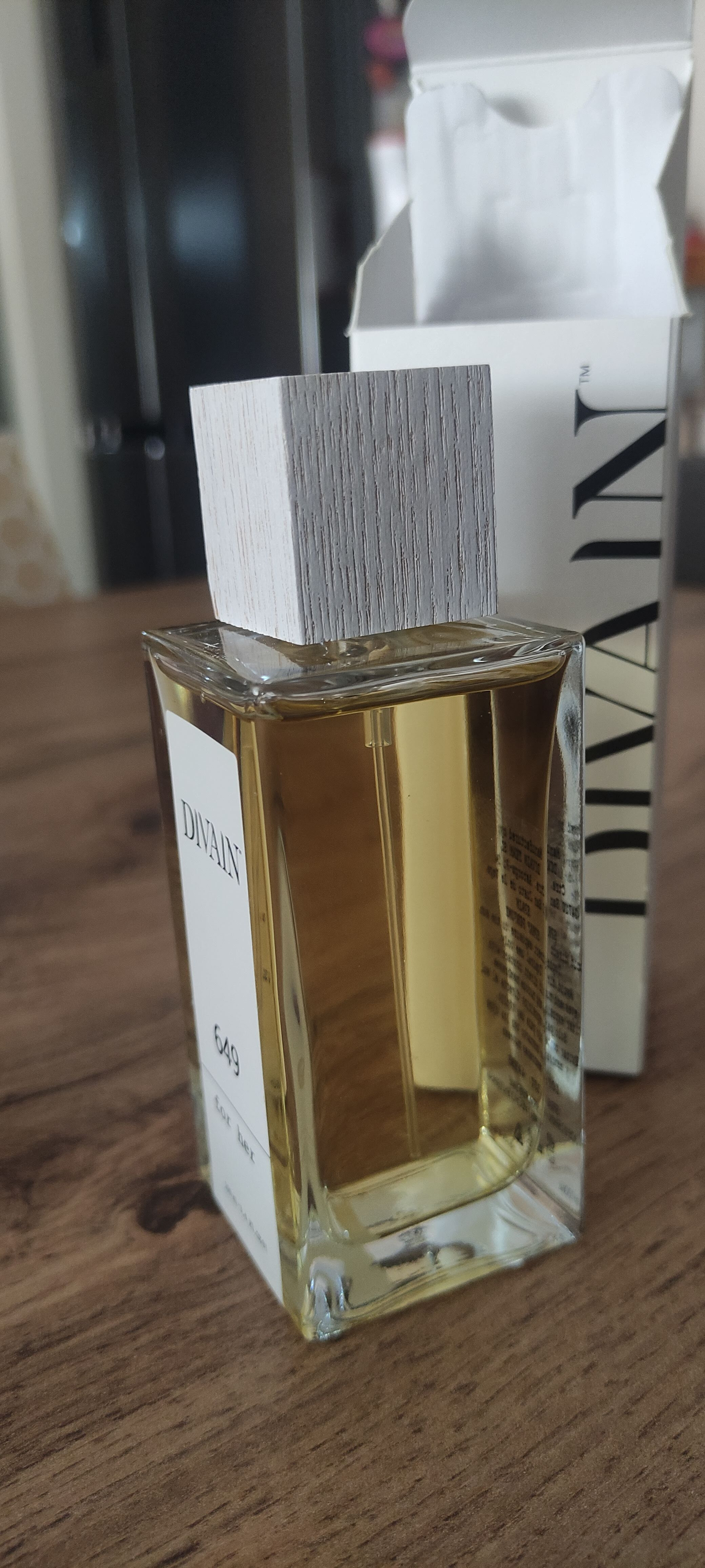 Divain 649 - Delina Exclusif Parfums de Marly clone