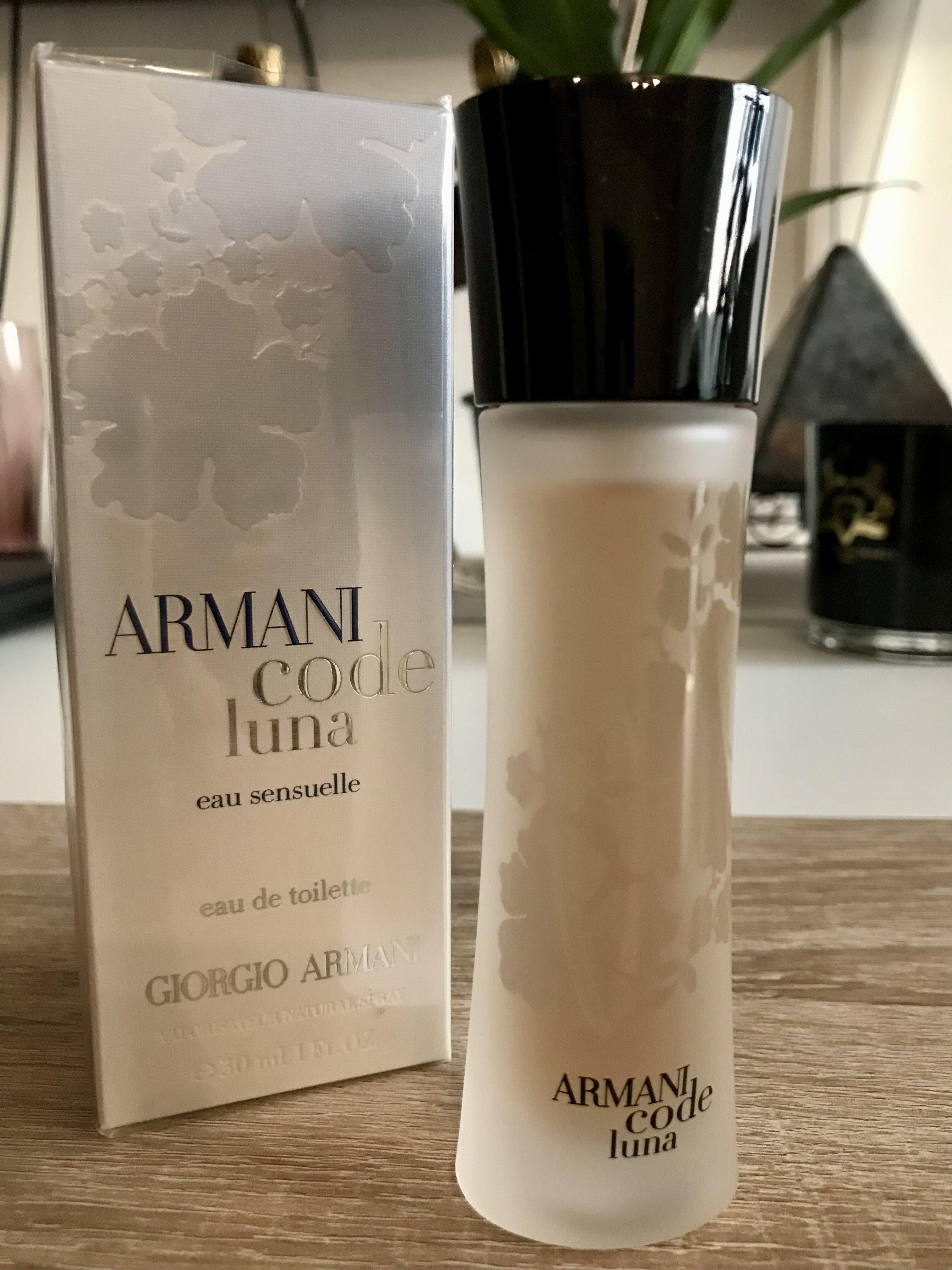 Üvegében, Armani Code Luna Eau Sensuelle EDT