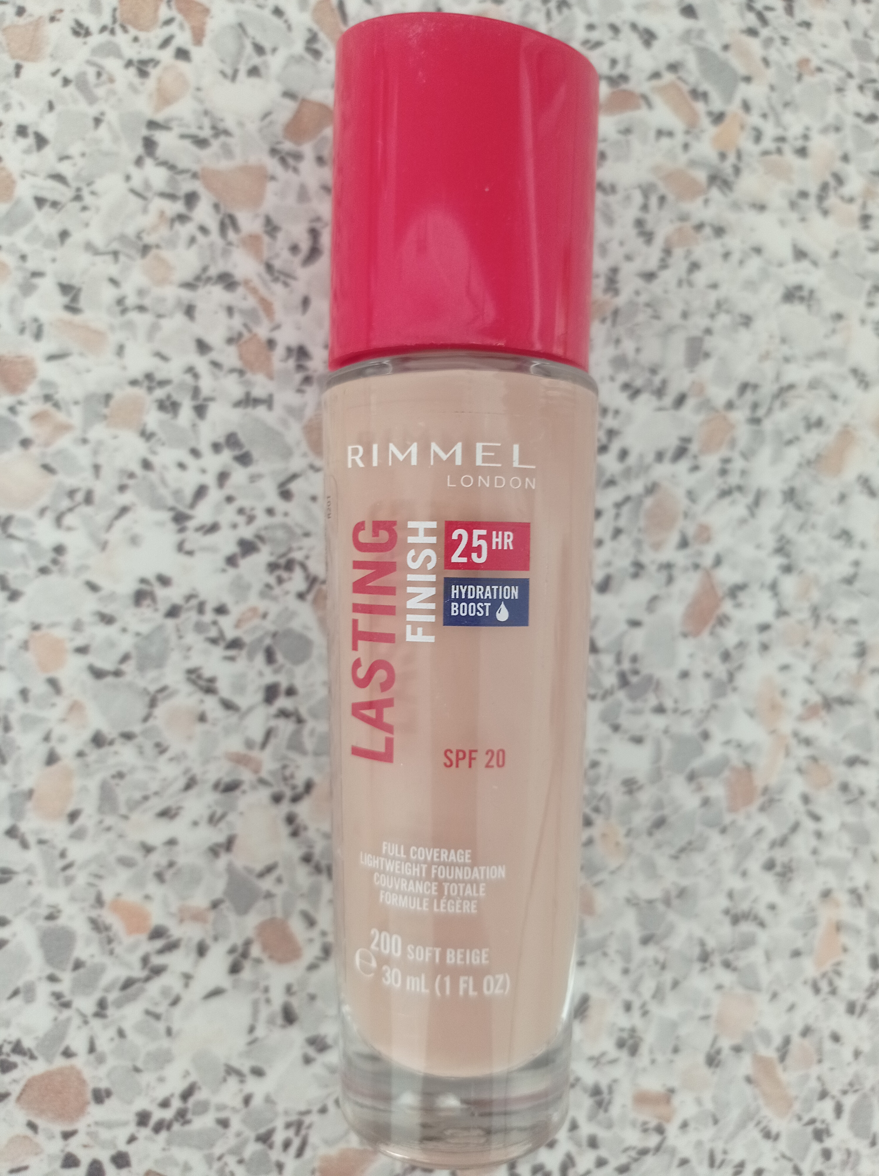 Rimmel Lasting Finish 25H Alapozó - 200 Soft beige árnyalat