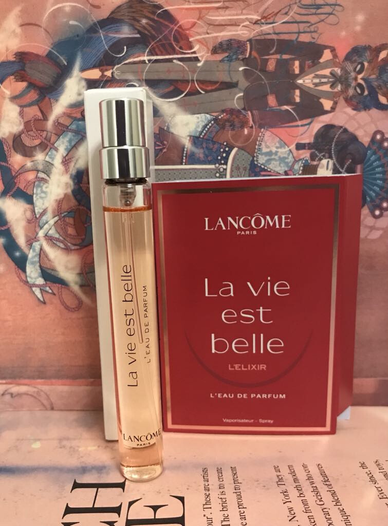 Lancôme La Vie Est Belle EDP 10 ml szórófejes, ajándék választható illatmintával