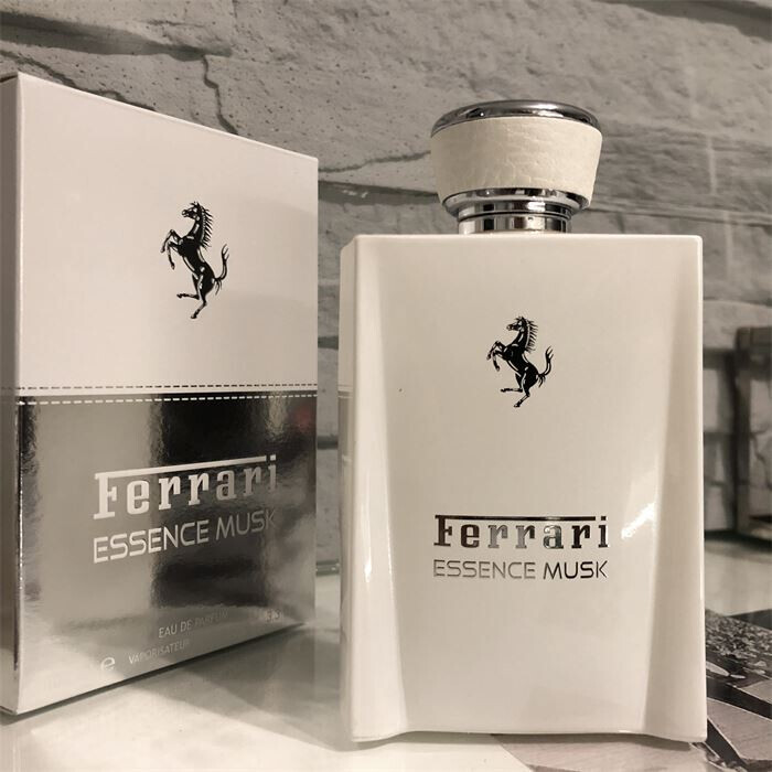 Ferrari Essence Musk EDP fújósok