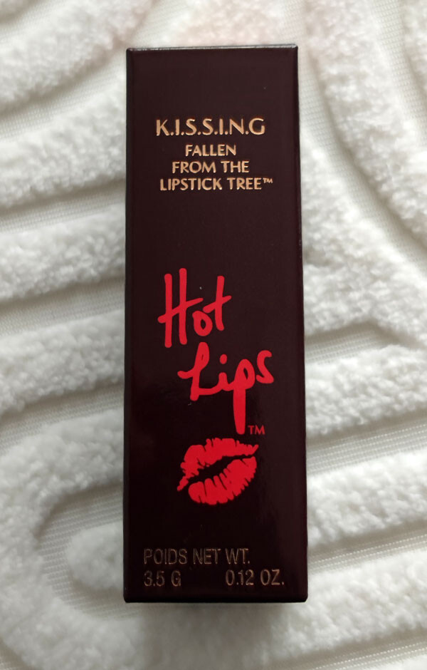 Charlotte Tilbury K.I.S.S.I.N.G Ajakrúzs - Hot Emily színben