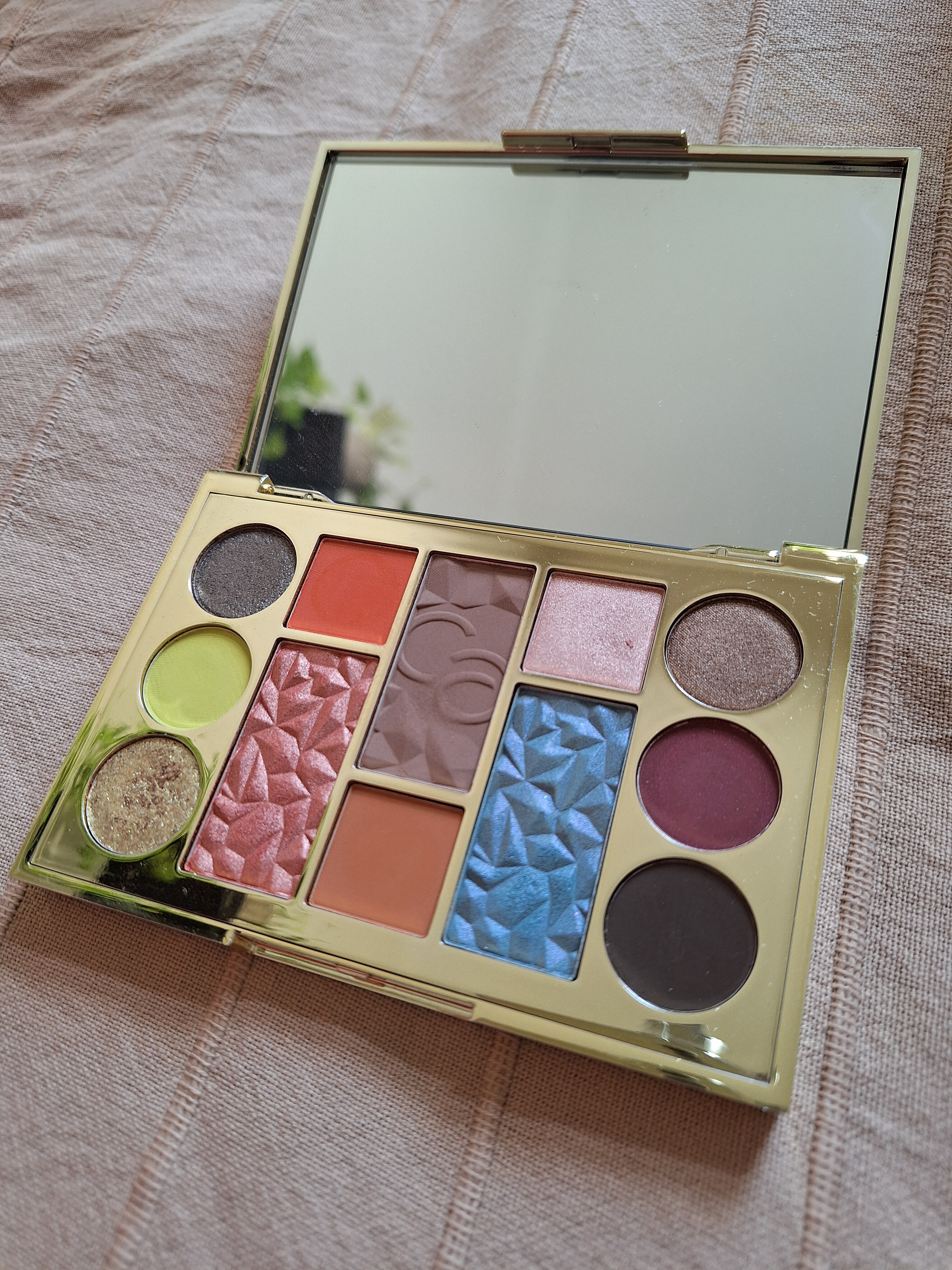 Catrice MY JEWELS. MY RULES. Eyeshadow Palette