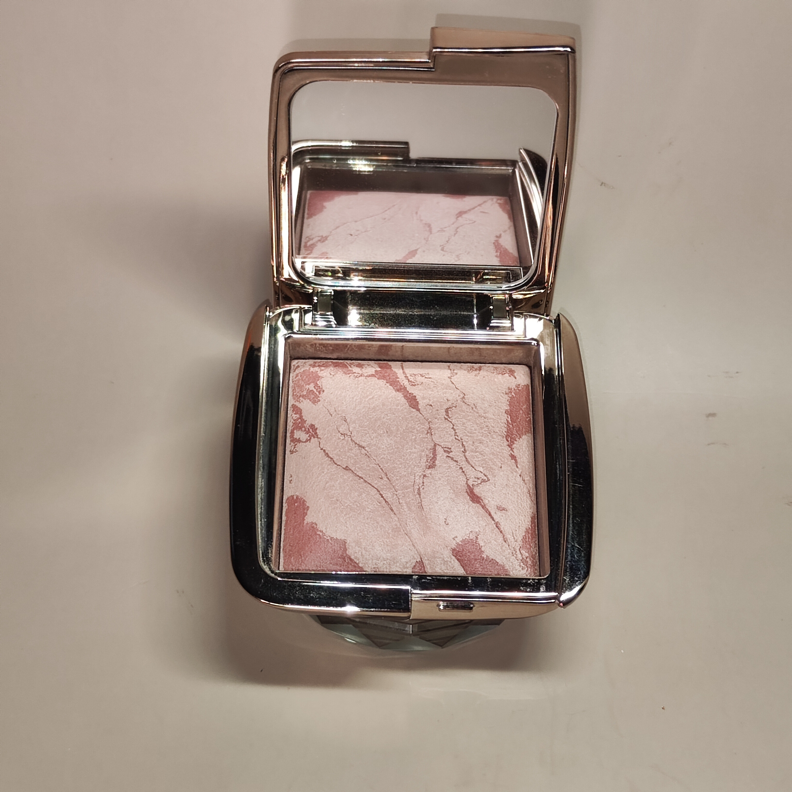 10000 Ft - Hourglass Ambient Lighting Blush - Mood Exposure Full size