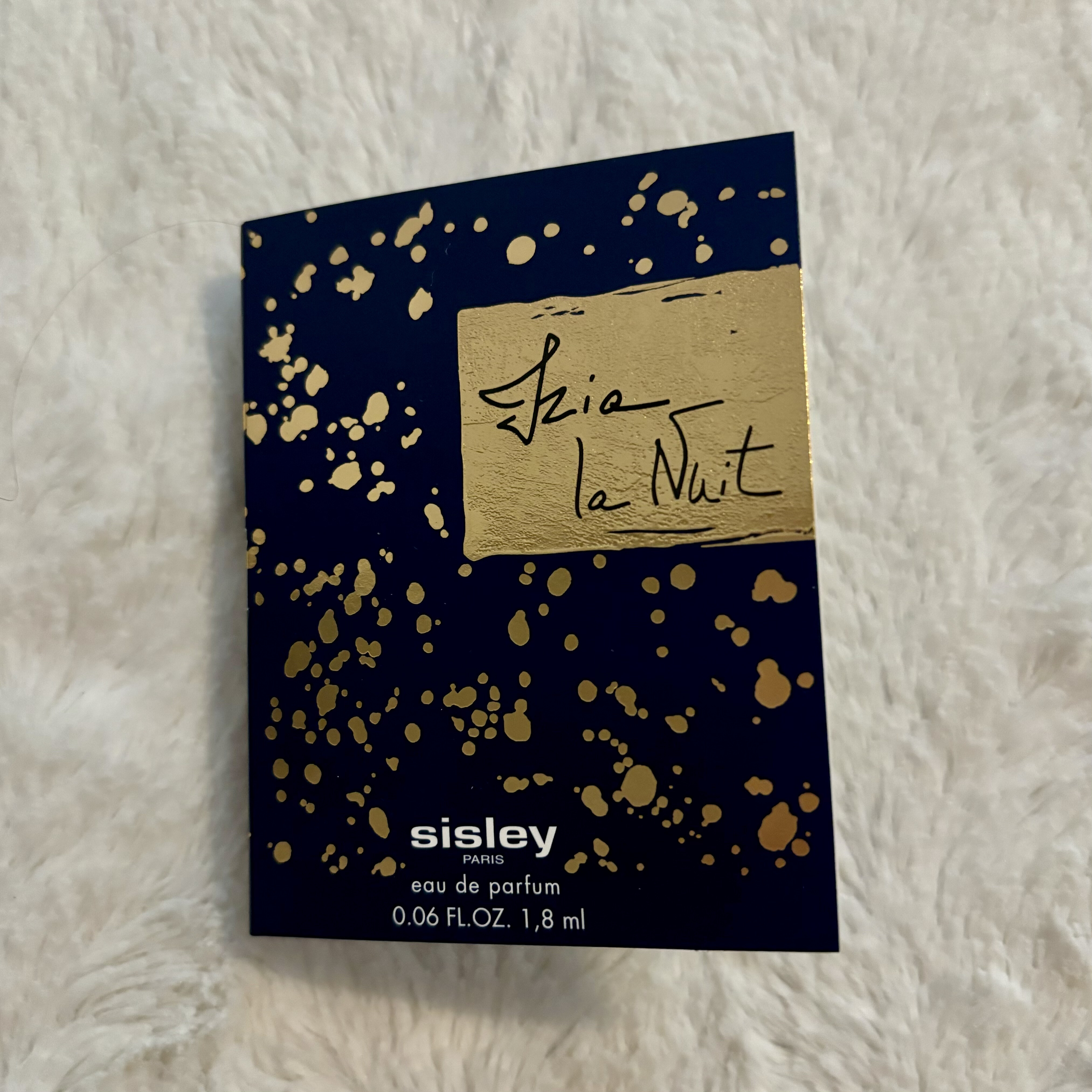 Sisley Izia la Nuit 🌚 minta