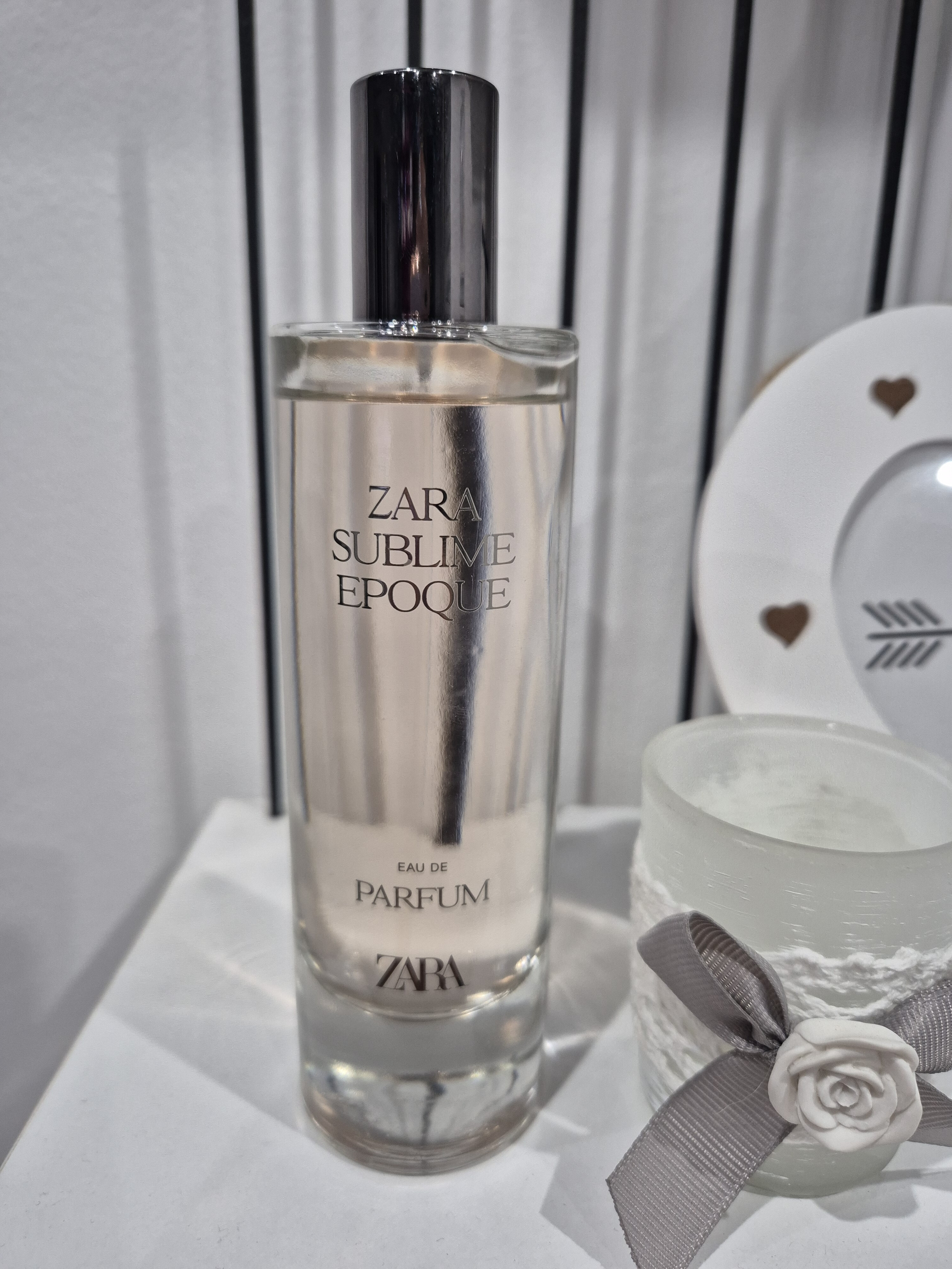 Zara Sublime Epoque EDP üvegében