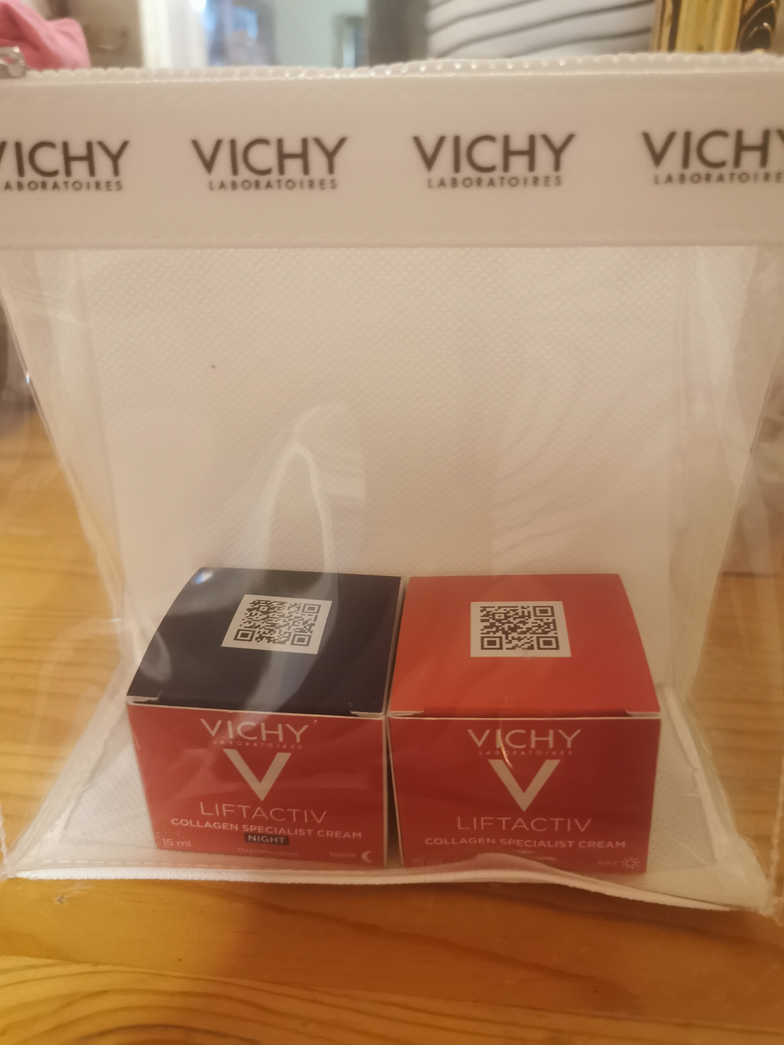 Vichy liftactiv collagen specialist nappali és éjszakai krém