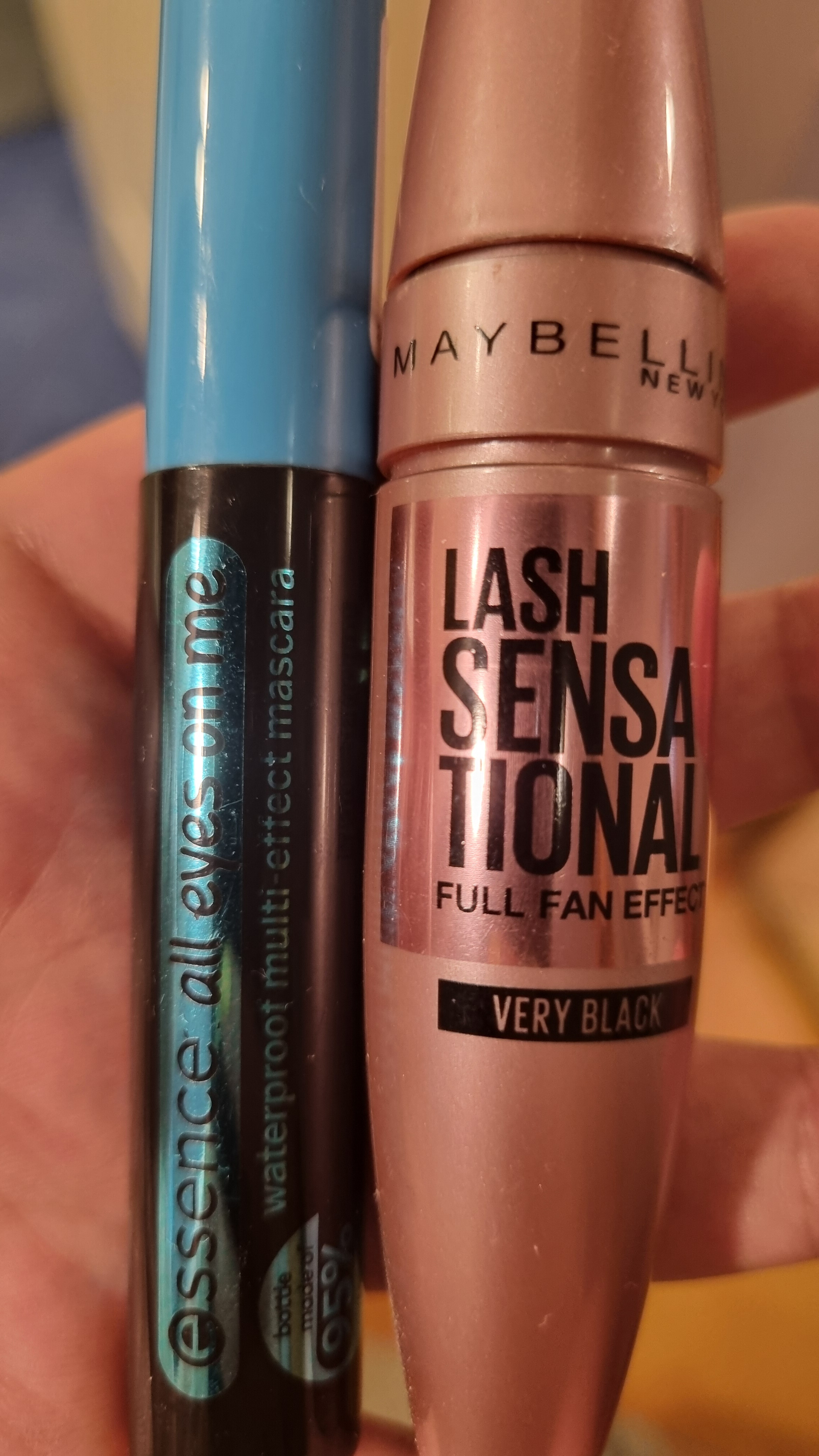 Essence és Maybelline szempillaspiralok egyben