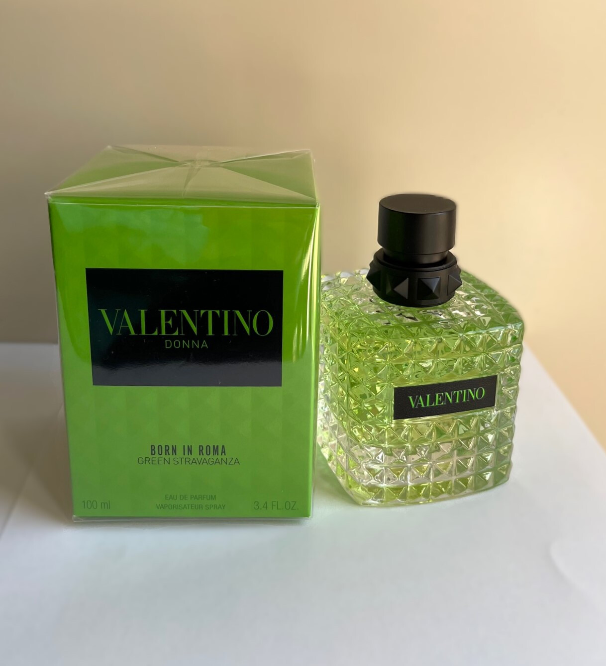 Valentino Donna Born In Roma Green Stravaganza EDP fújós 5ml