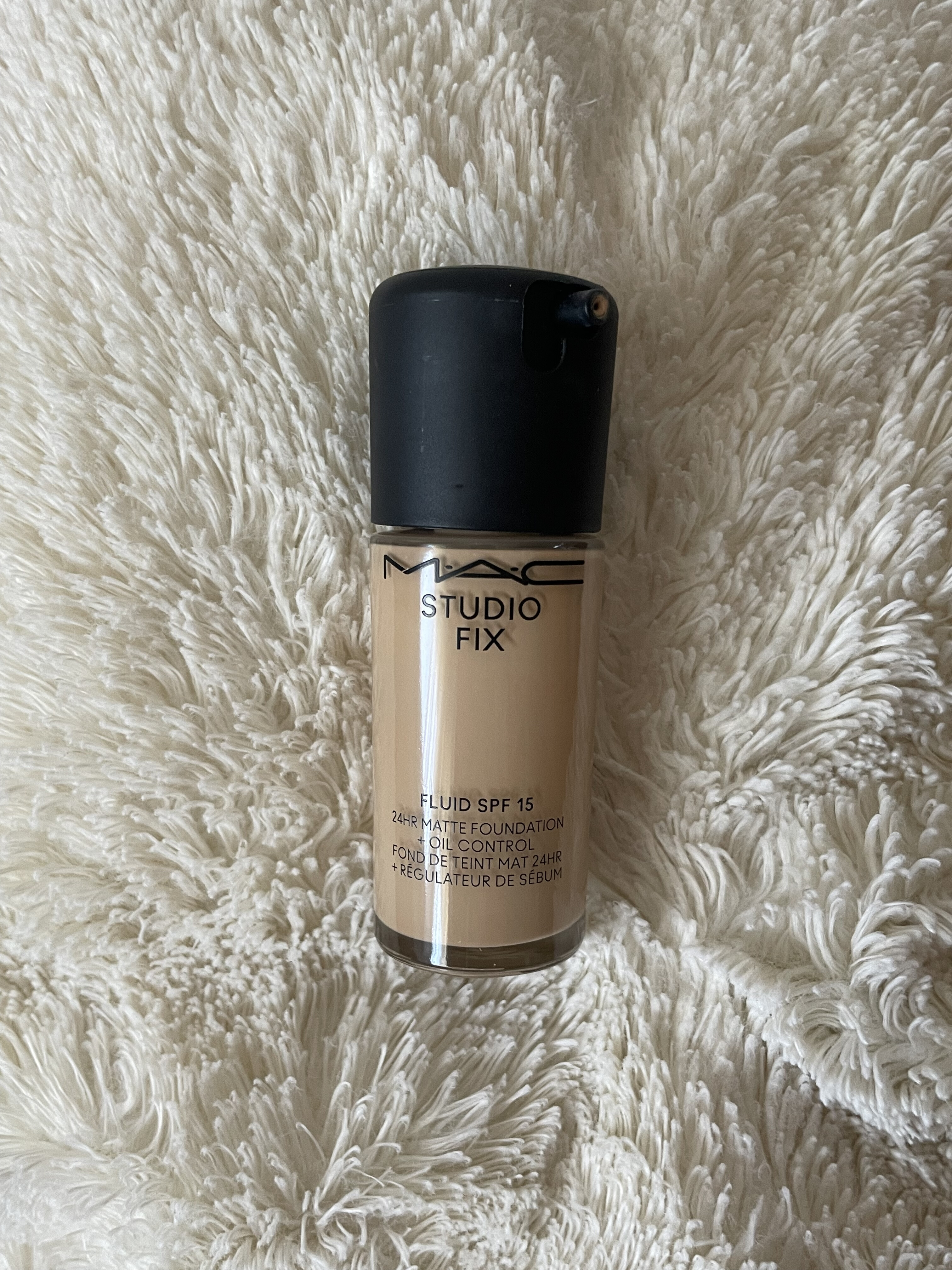 MAC Studio Fix Fluid Alapozó SPF15 / PA++