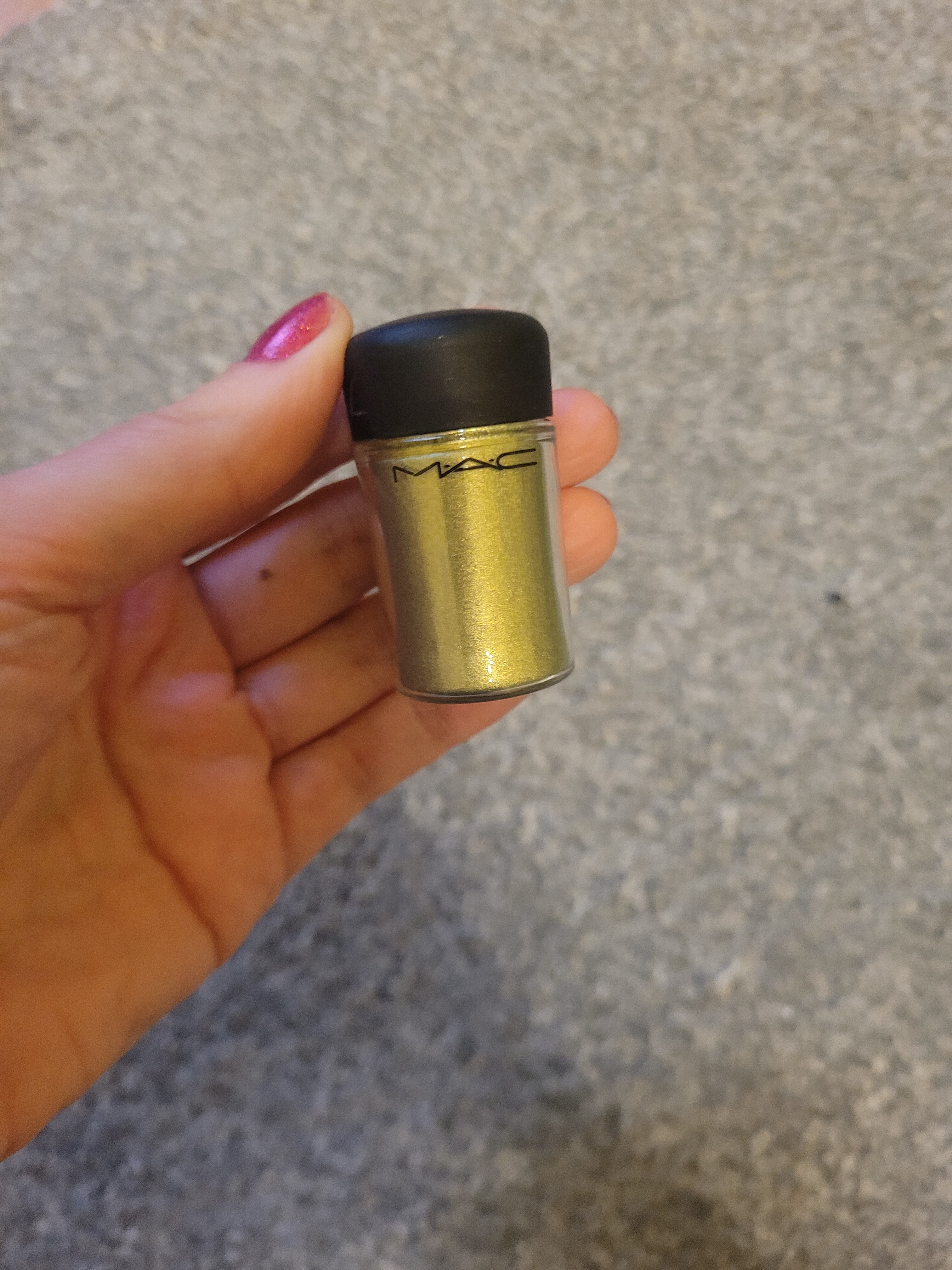 Mac pigment