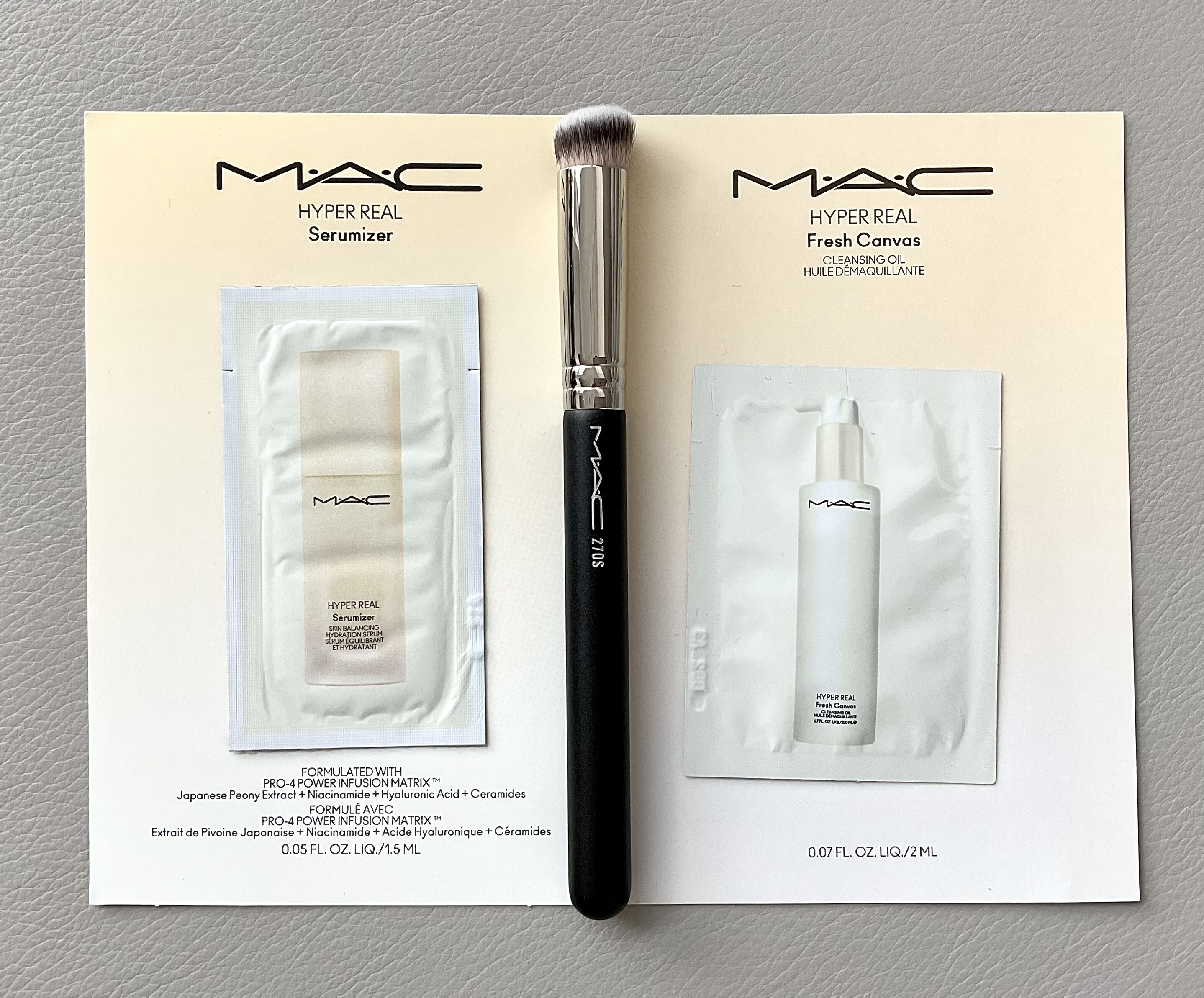 Kiárusítás! MAC Synthetic Mini Rounded Slant Brush