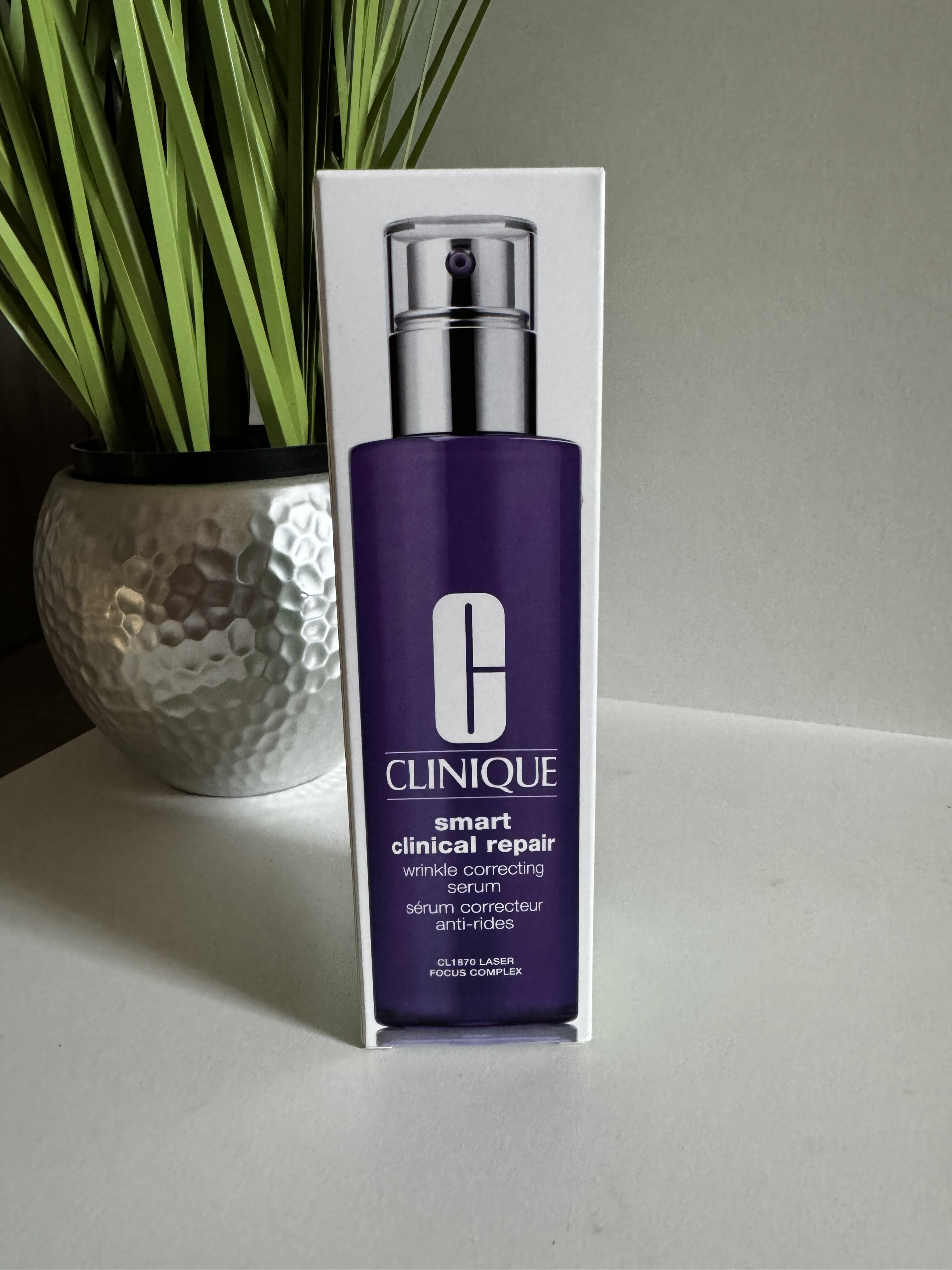 Clinique smart clinical repair