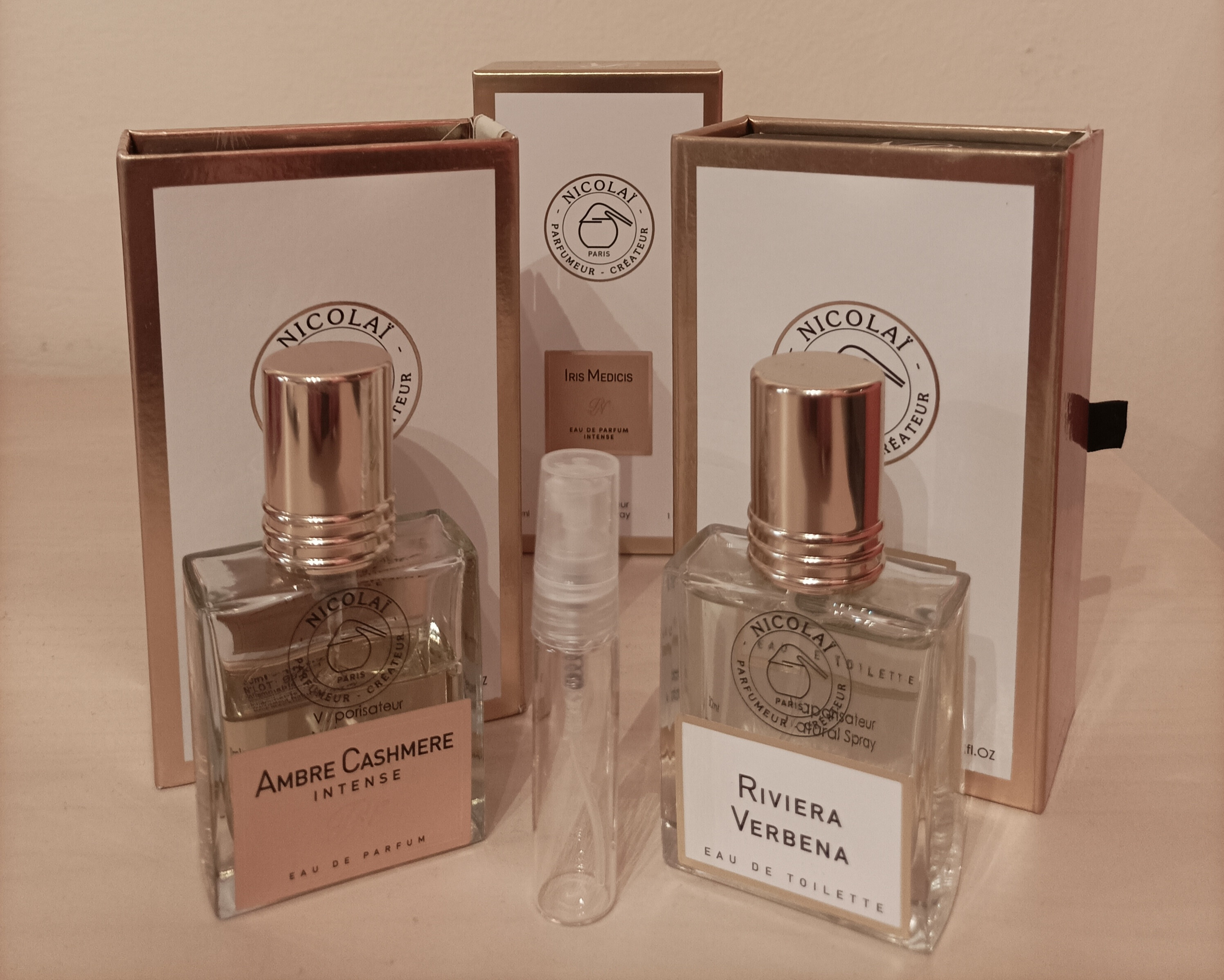 Parfum de Nicolai Ambre Cashmere fújós