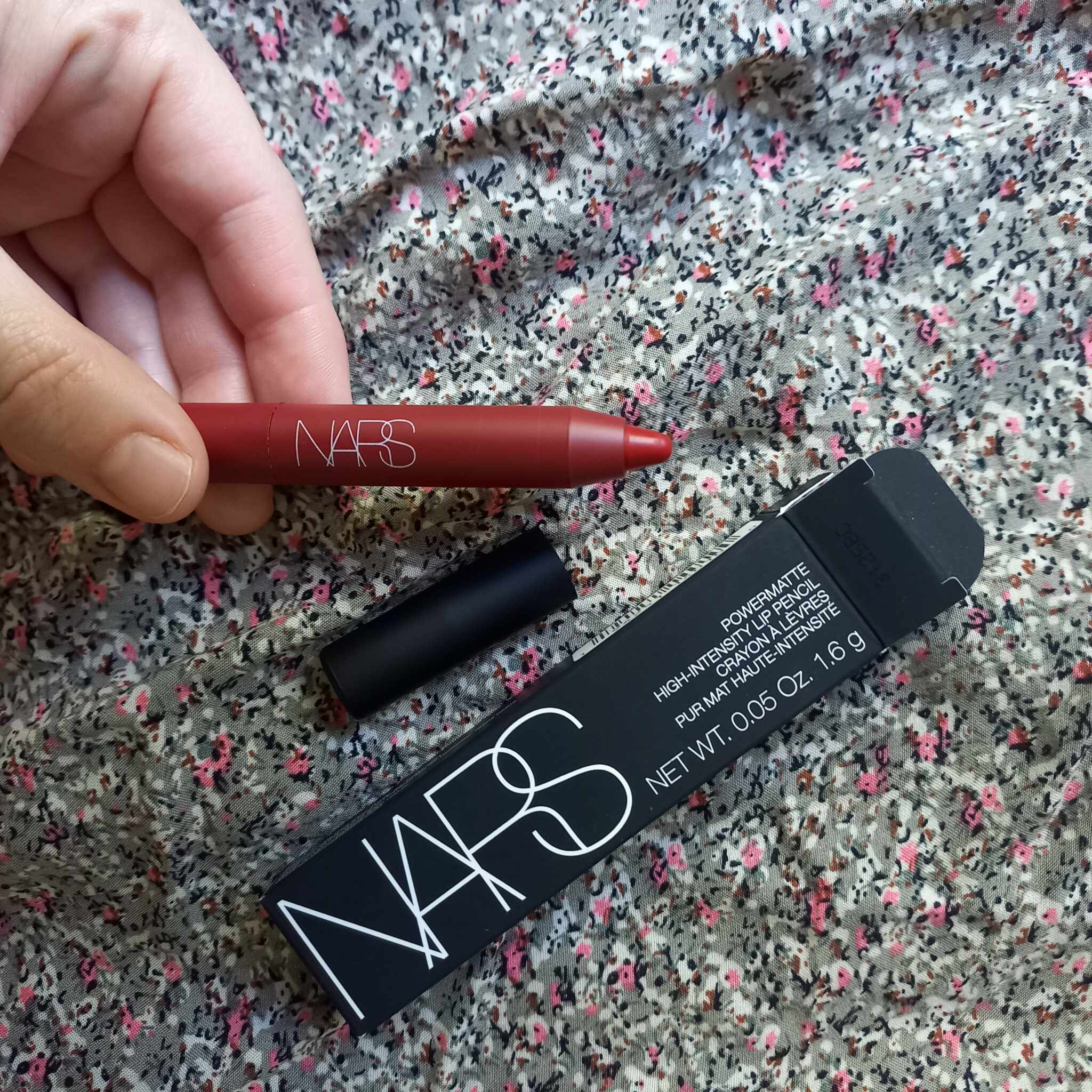 Új Nars Powermatte High-Intensity Lip Pencil