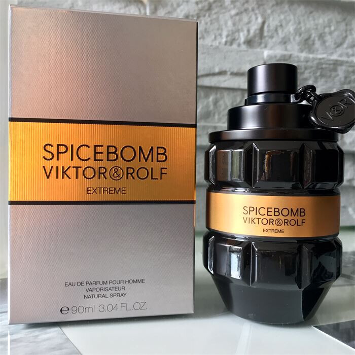 Viktor&Rolf Spicebomb Extreme EDP fújósok