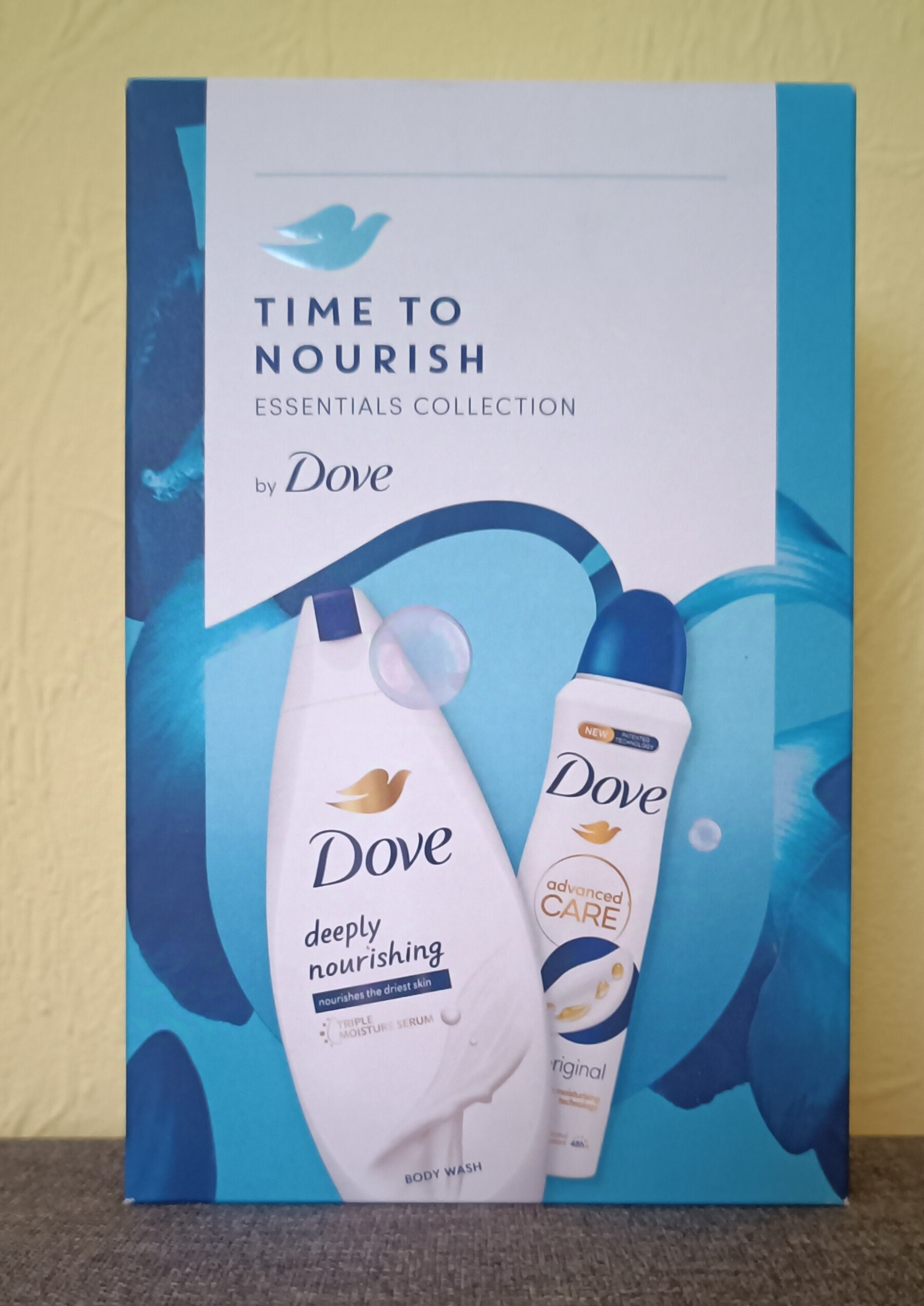 Dove Time to Nourish ajándékcsomag (tusfurdő+dezodor)